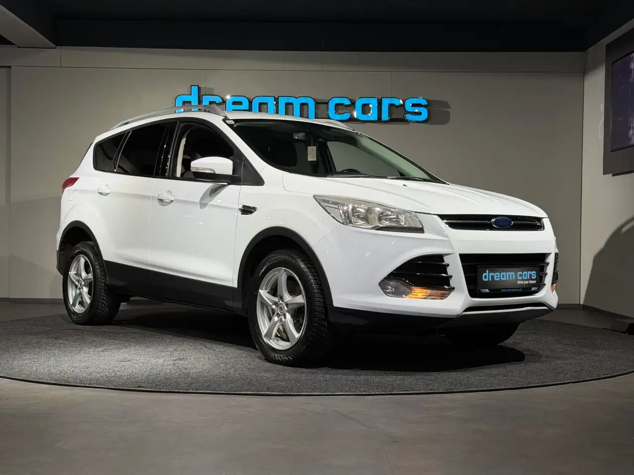 Ford Kuga 2,0l TDCI / TITANIUM / Allrad / Notbremsassistent Bild 14