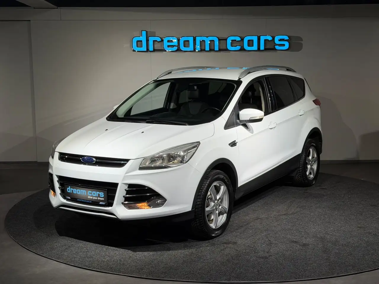 Ford Kuga 2,0l TDCI / TITANIUM / Allrad / Notbremsassistent Bild 8