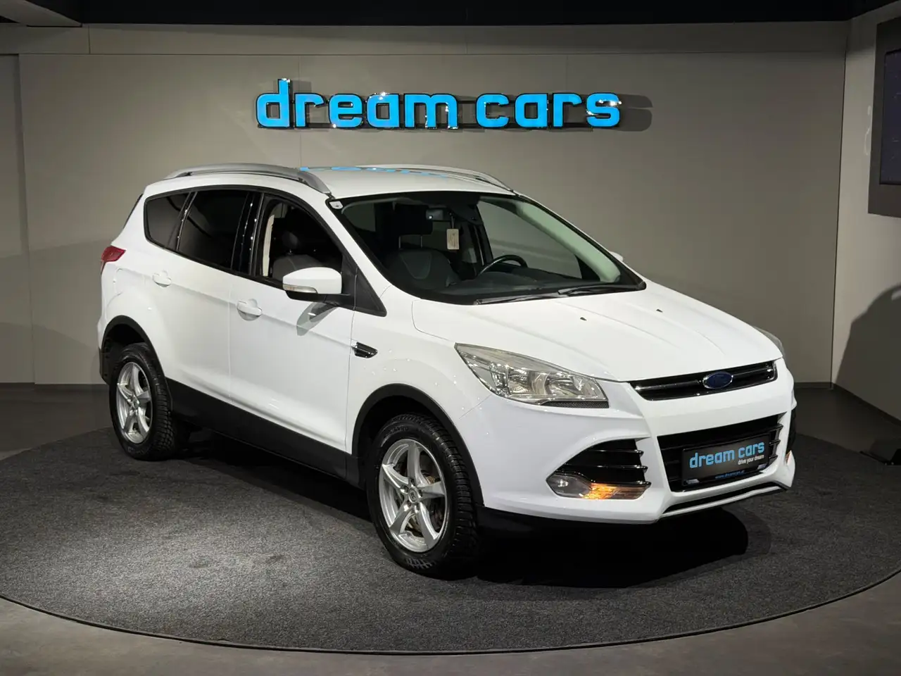 Ford Kuga 2,0l TDCI / TITANIUM / Allrad / Notbremsassistent Bild 7