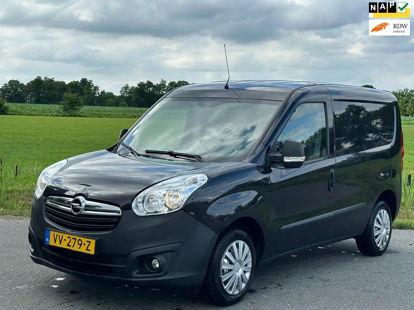 Opel Combo 1.3 CDTi L1H1 ecoFLEX Edition | Nap | Airco Zwart - 1