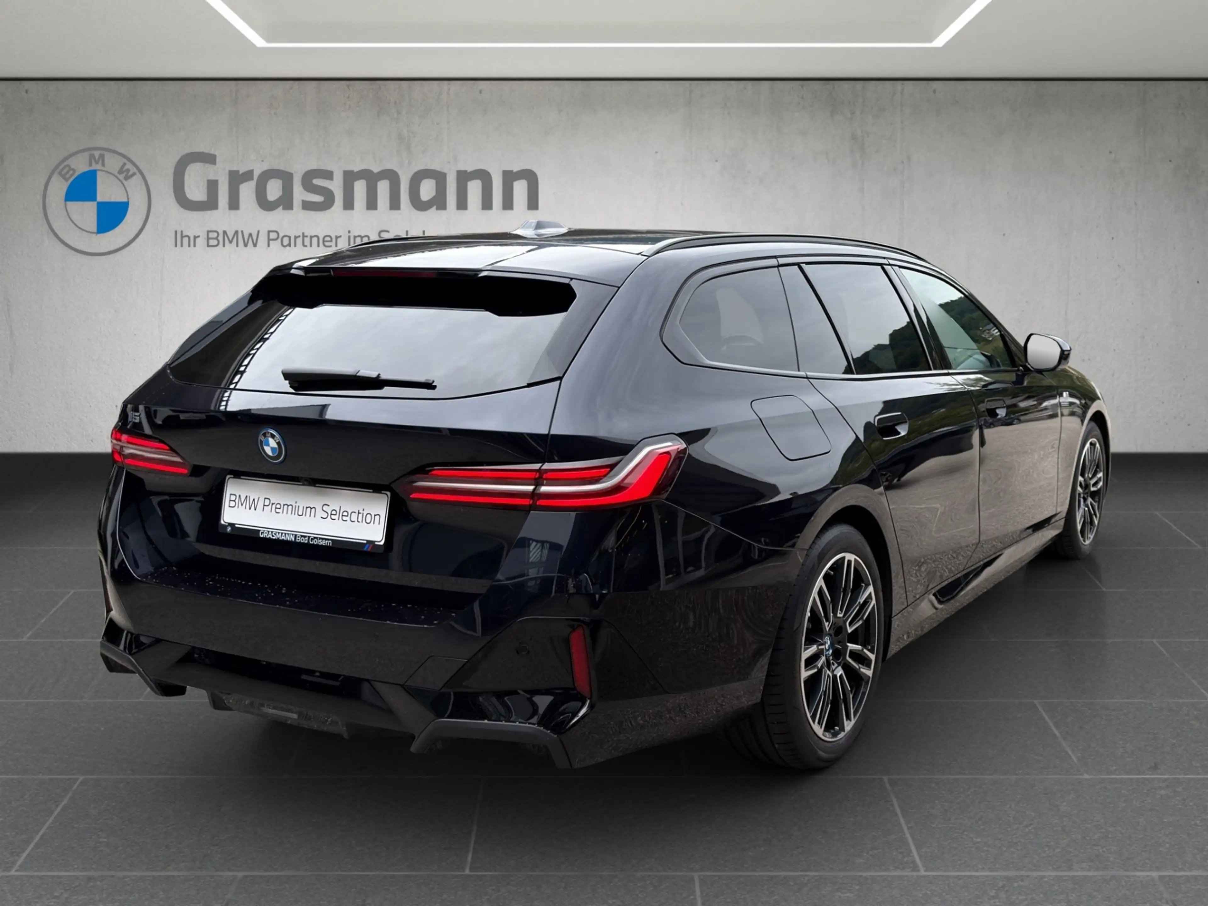BMW i5 eDrive40 — photo 5