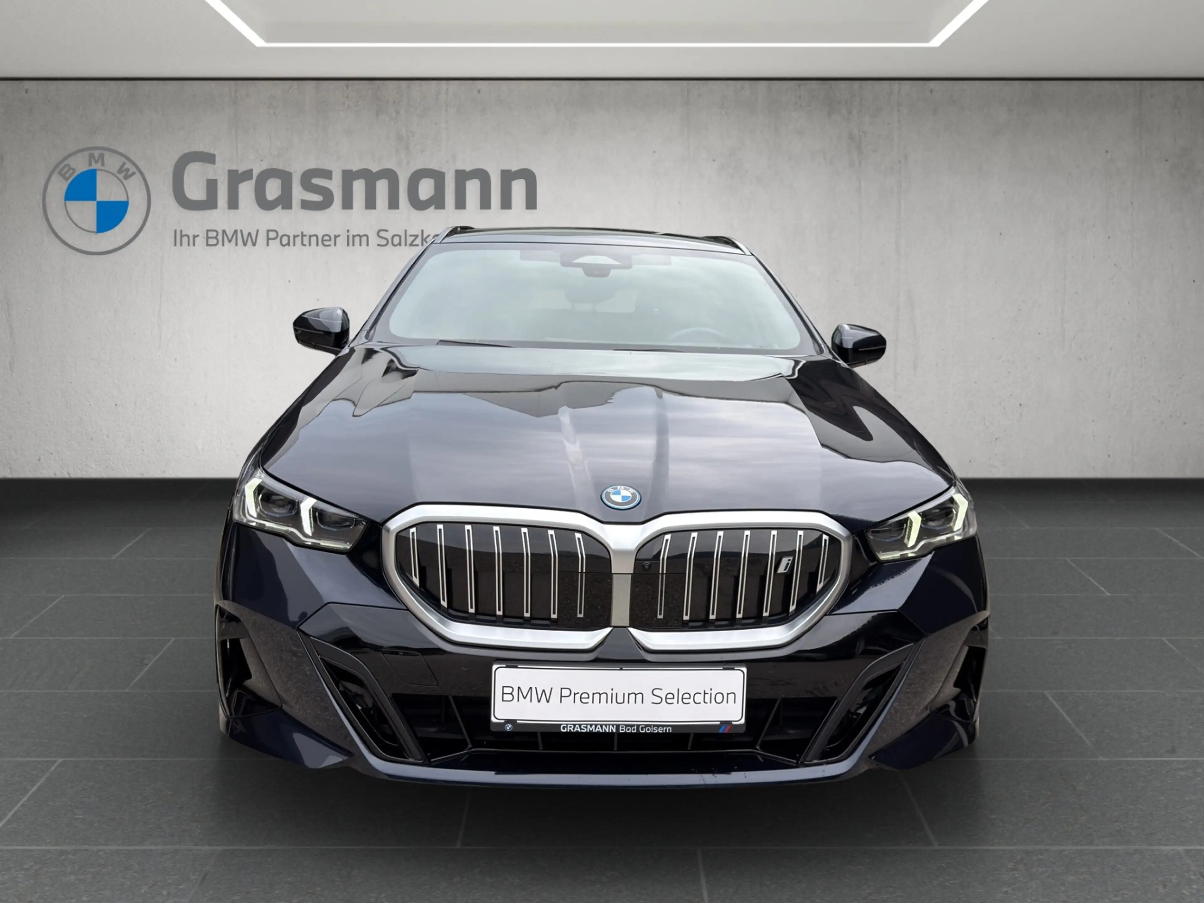 BMW i5 eDrive40 — photo 8