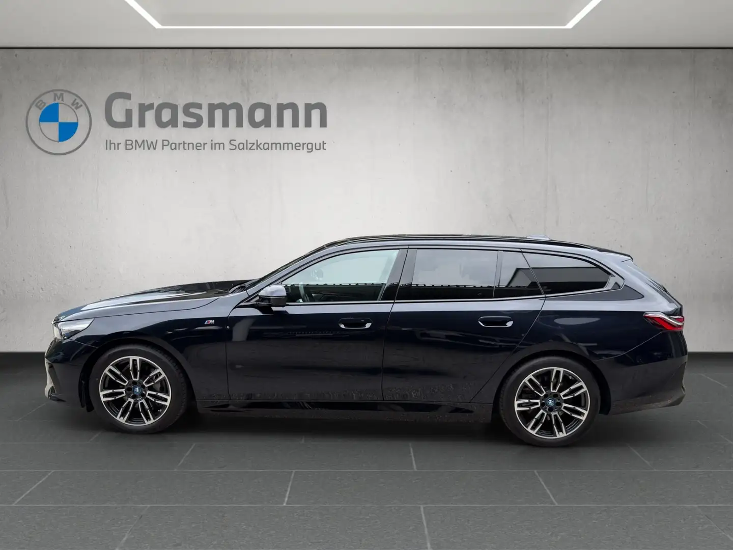 BMW i5 eDrive40 Schwarz - 2