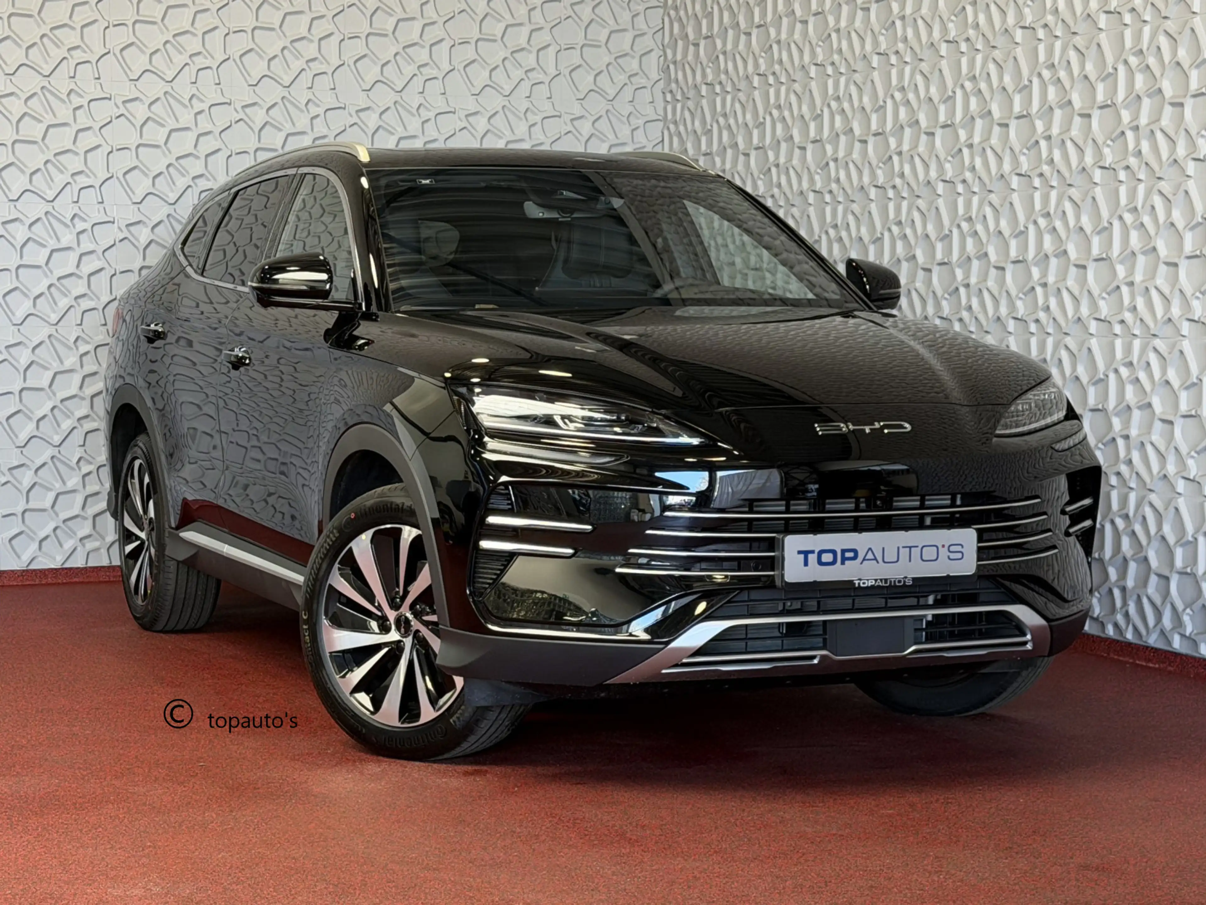 BYD Seal U 1.5 T DM-i AWD 324PK 18,3KW DESIGN PANO HEADUP 360