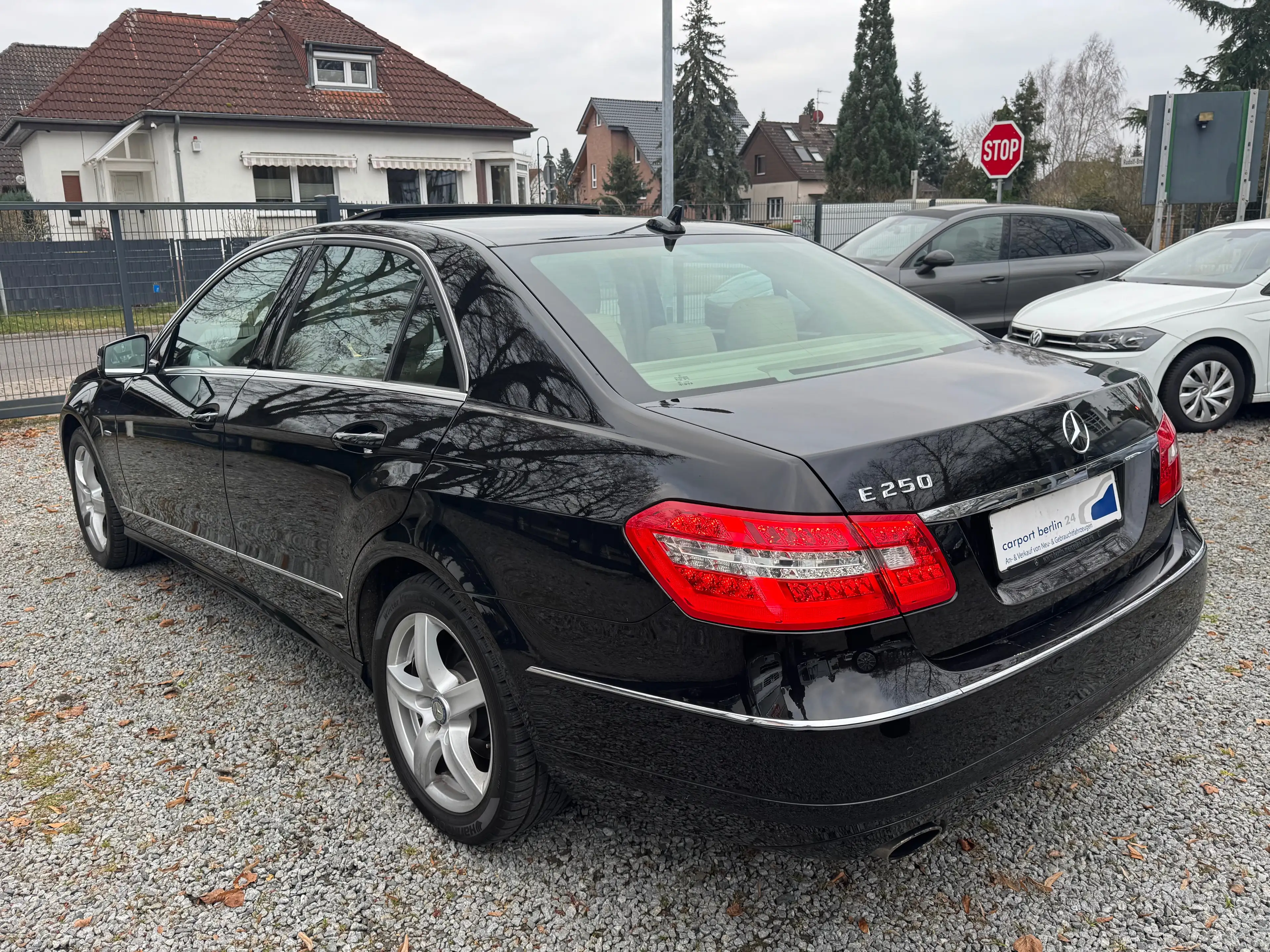 Mercedes-Benz E 250 E 250 CGI BlueEfficiency (212.047) — photo 3