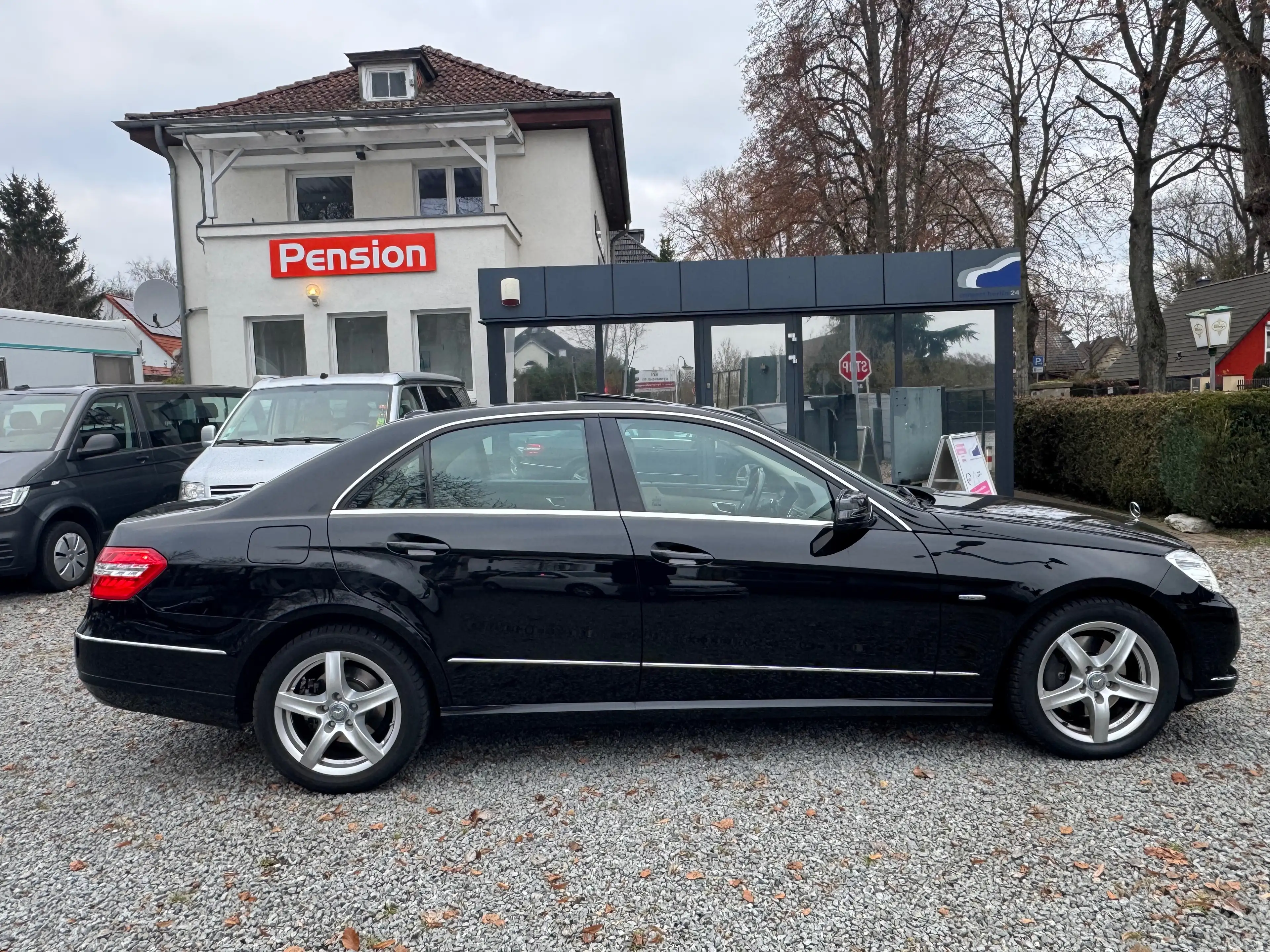 Mercedes-Benz E 250 E 250 CGI BlueEfficiency (212.047) — photo 6