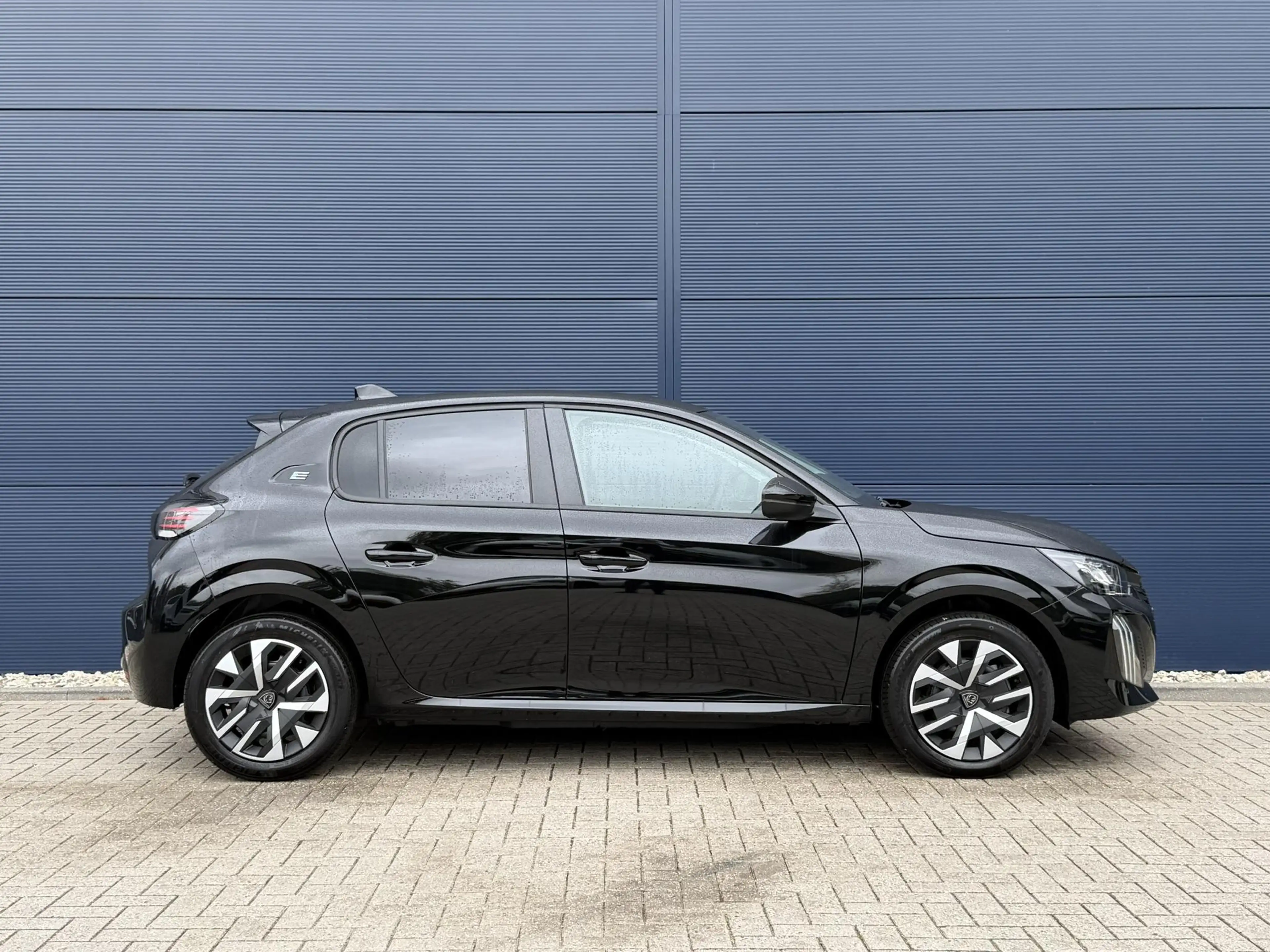 Peugeot e-208 EV Allure 51 kWh | achteruitrijcamera | Apple carp — photo 3