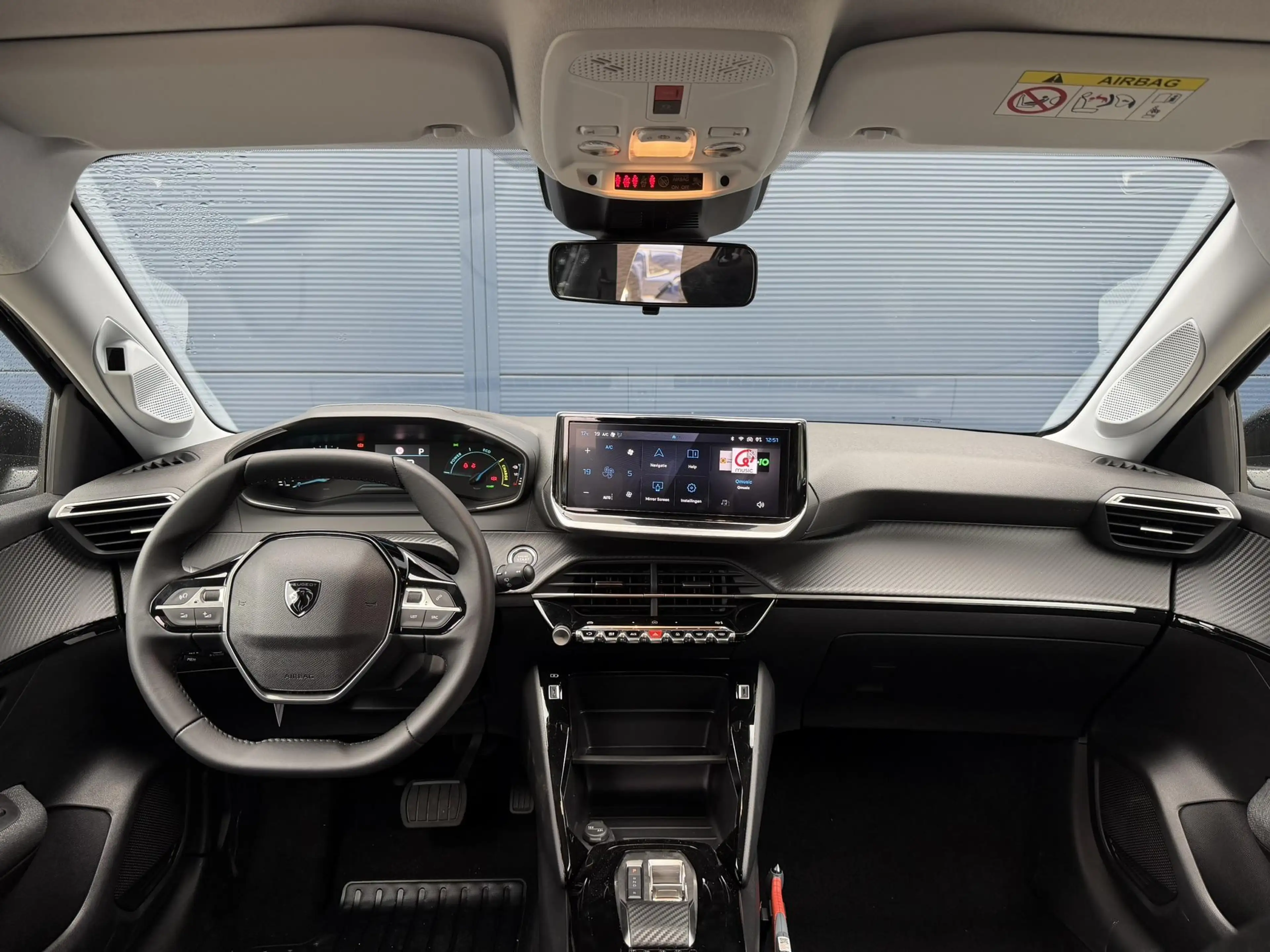Peugeot e-208 EV Allure 51 kWh | achteruitrijcamera | Apple carp — photo 8