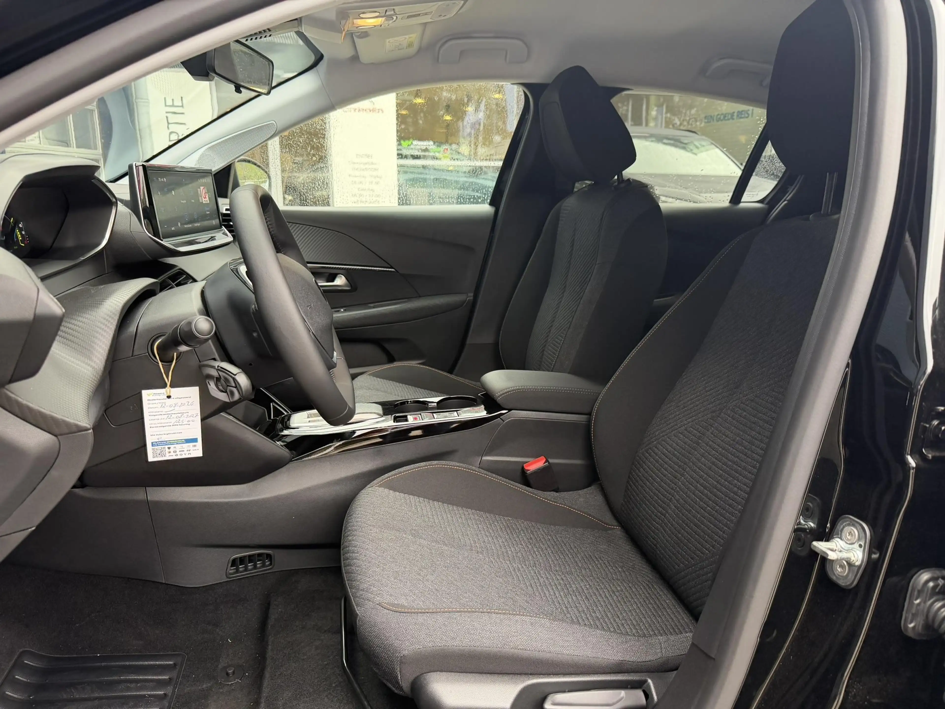 Peugeot e-208 EV Allure 51 kWh | achteruitrijcamera | Apple carp — photo 13