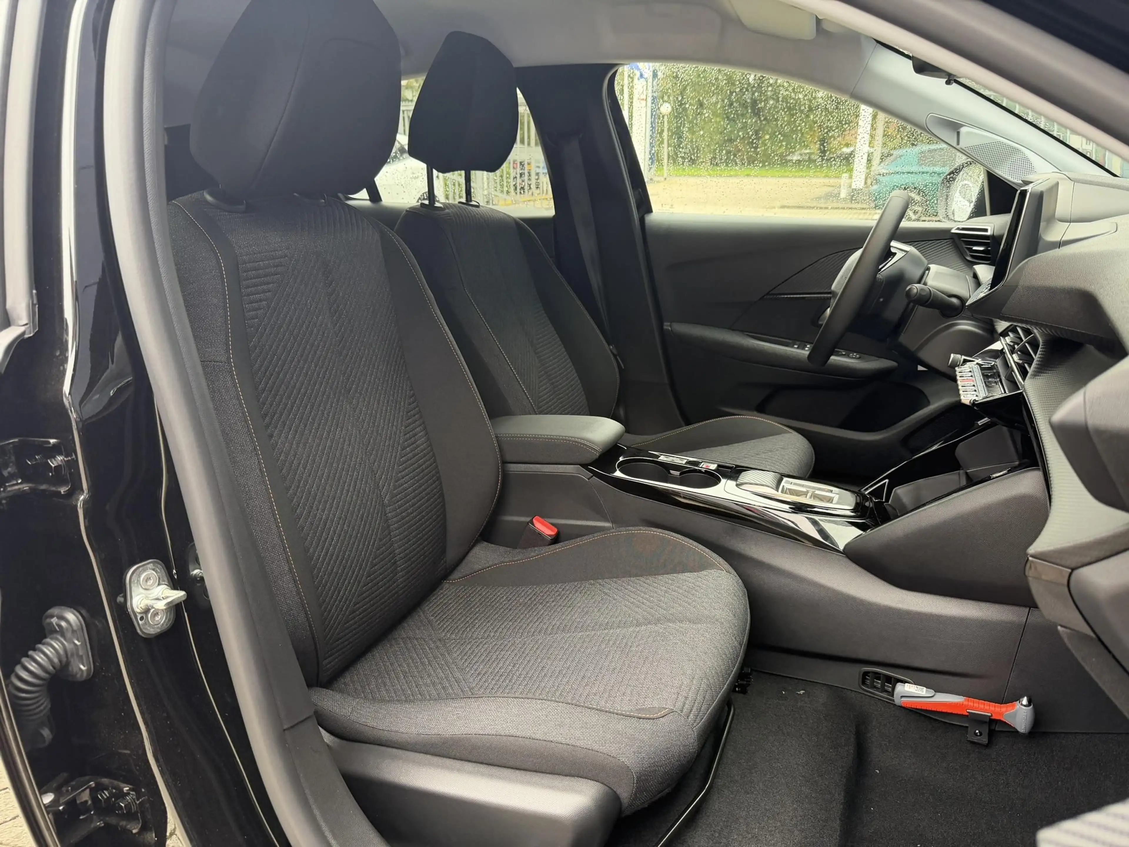 Peugeot e-208 EV Allure 51 kWh | achteruitrijcamera | Apple carp — photo 12