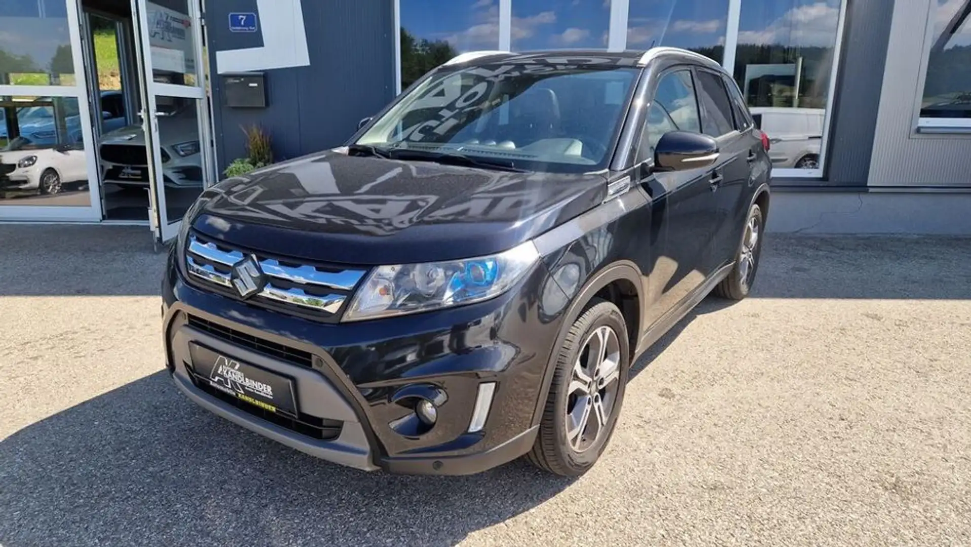 Suzuki Vitara DDiS 4WD ''1.Besitz'' Top Ausstattung'' Schwarz - 1