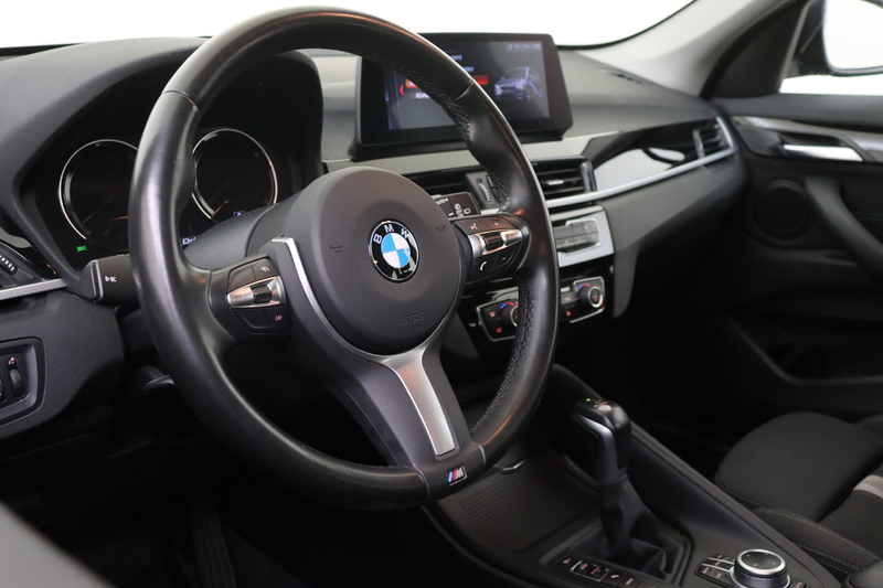 BMW X1 xDrive25e Automaat / Sportstoelen /  Head-Up / Sto — photo 3
