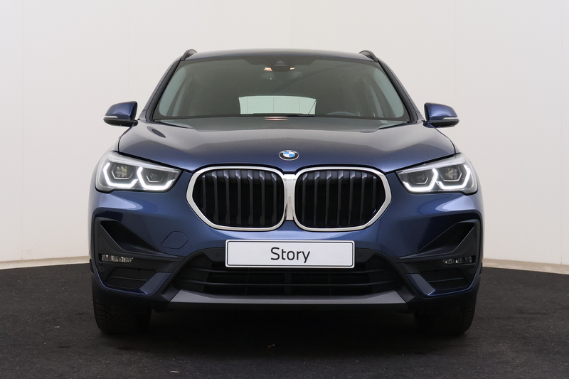 BMW X1 xDrive25e Automaat / Sportstoelen /  Head-Up / Sto — photo 4