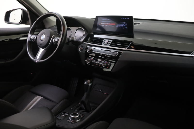BMW X1 xDrive25e Automaat / Sportstoelen /  Head-Up / Sto — photo 12