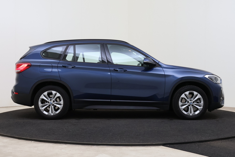 BMW X1 xDrive25e Automaat / Sportstoelen /  Head-Up / Sto — photo 7