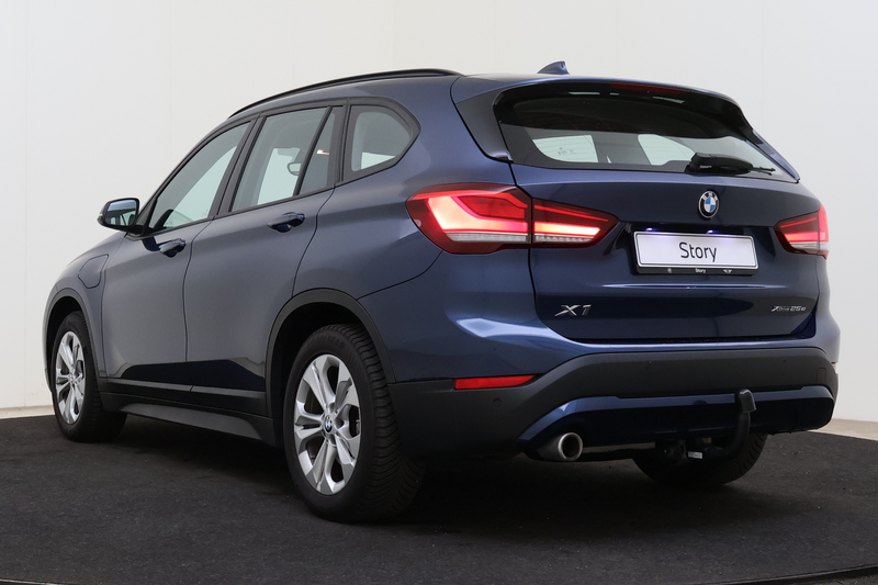 BMW X1 xDrive25e Automaat / Sportstoelen /  Head-Up / Sto — photo 15