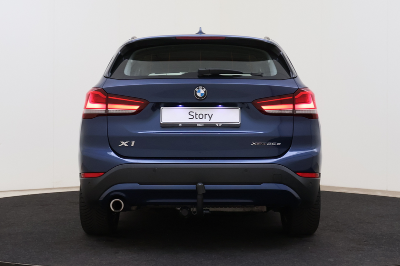 BMW X1 xDrive25e Automaat / Sportstoelen /  Head-Up / Sto — photo 5