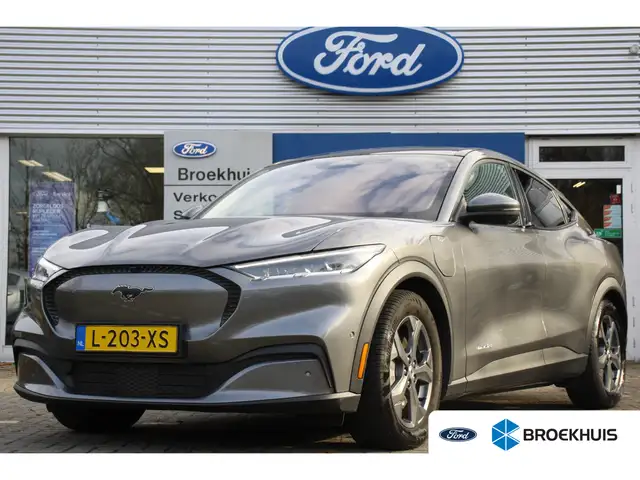 Ford Mustang Mach-E RWD 75 kWh | NL-AUTO! | 1E EIGENAAR! | TREKHAAK |
