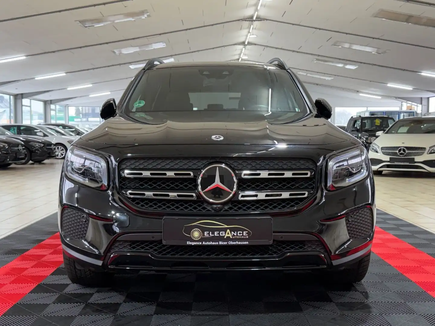 Mercedes-Benz GLB 220 d 4Matic Bumester/DISTRONIC/ Massage/LED Schwarz - 2