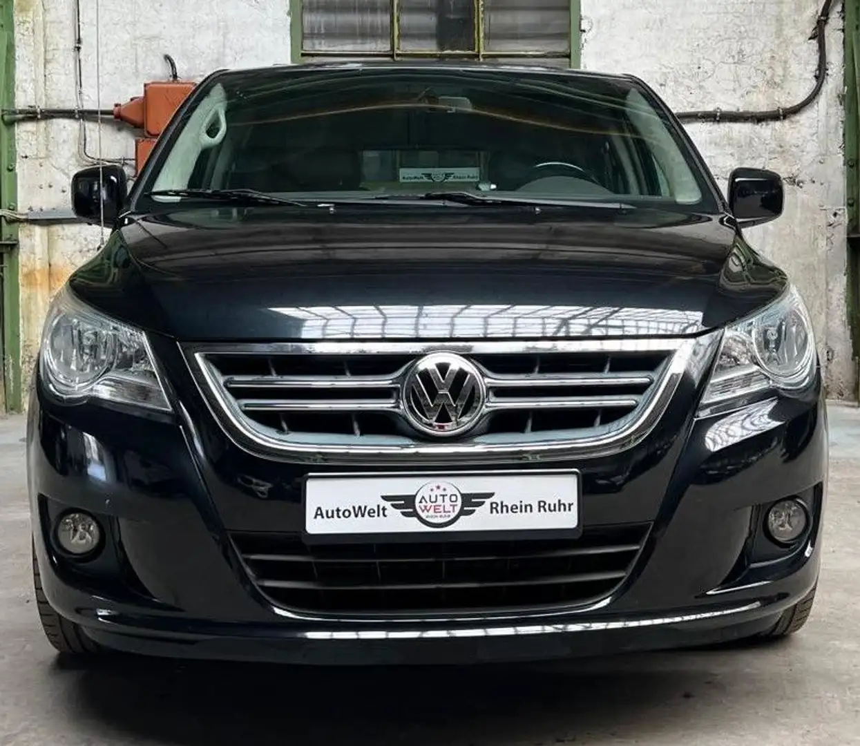 Volkswagen Routan SE / 6 Auto. / Leder Beige Schwarz - 2