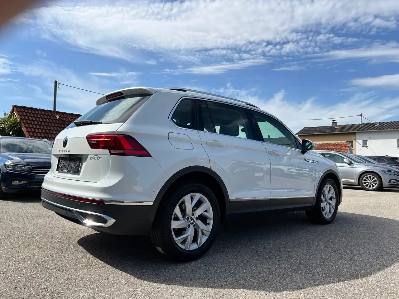 Volkswagen Tiguan 2,0 TDI Elegance DSG NP, миниатюра 3