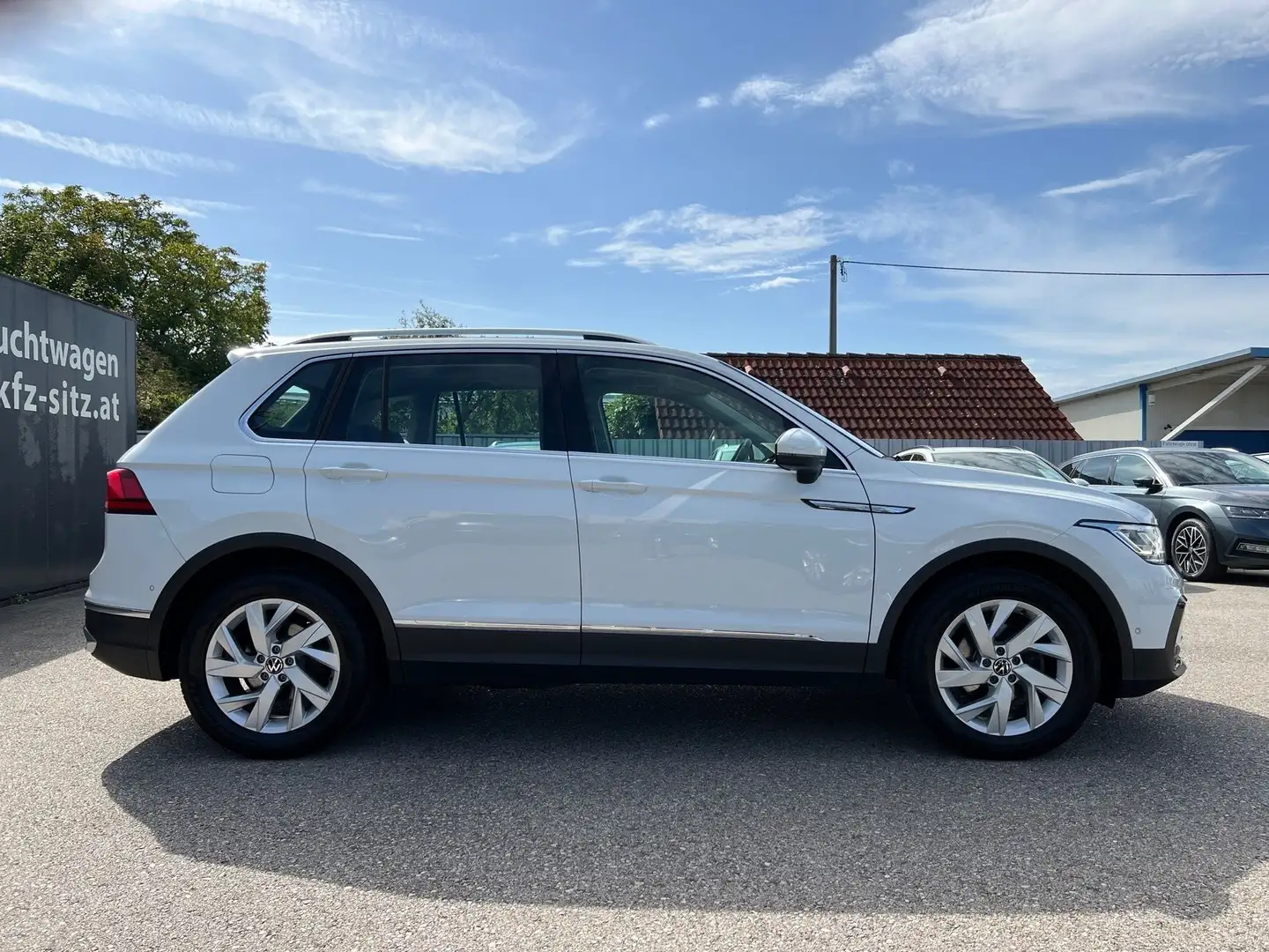 Volkswagen Tiguan 2,0 TDI Elegance DSG | NP €48.700 Weiß - 2