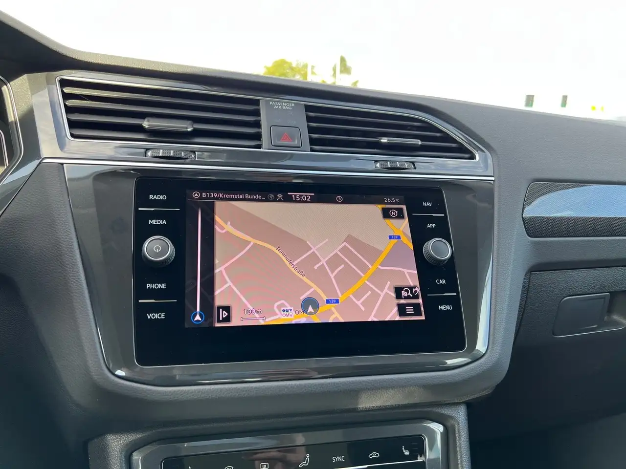 Volkswagen Tiguan 2,0 TDI Elegance DSG NP, миниатюра 24