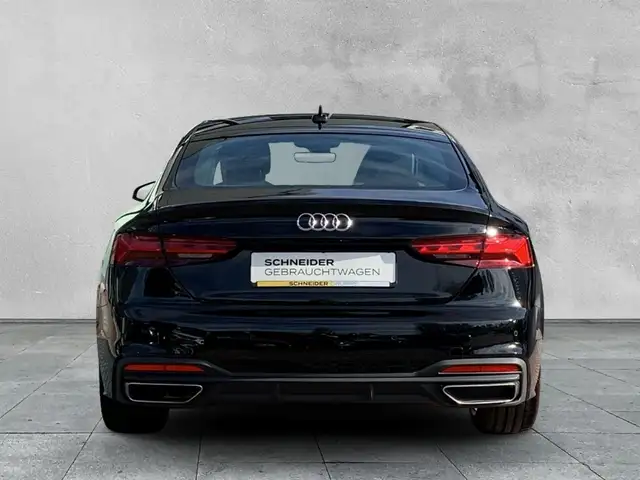 Audi A5 view 4