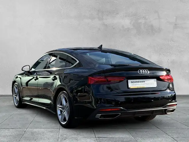 Audi A5 view 3