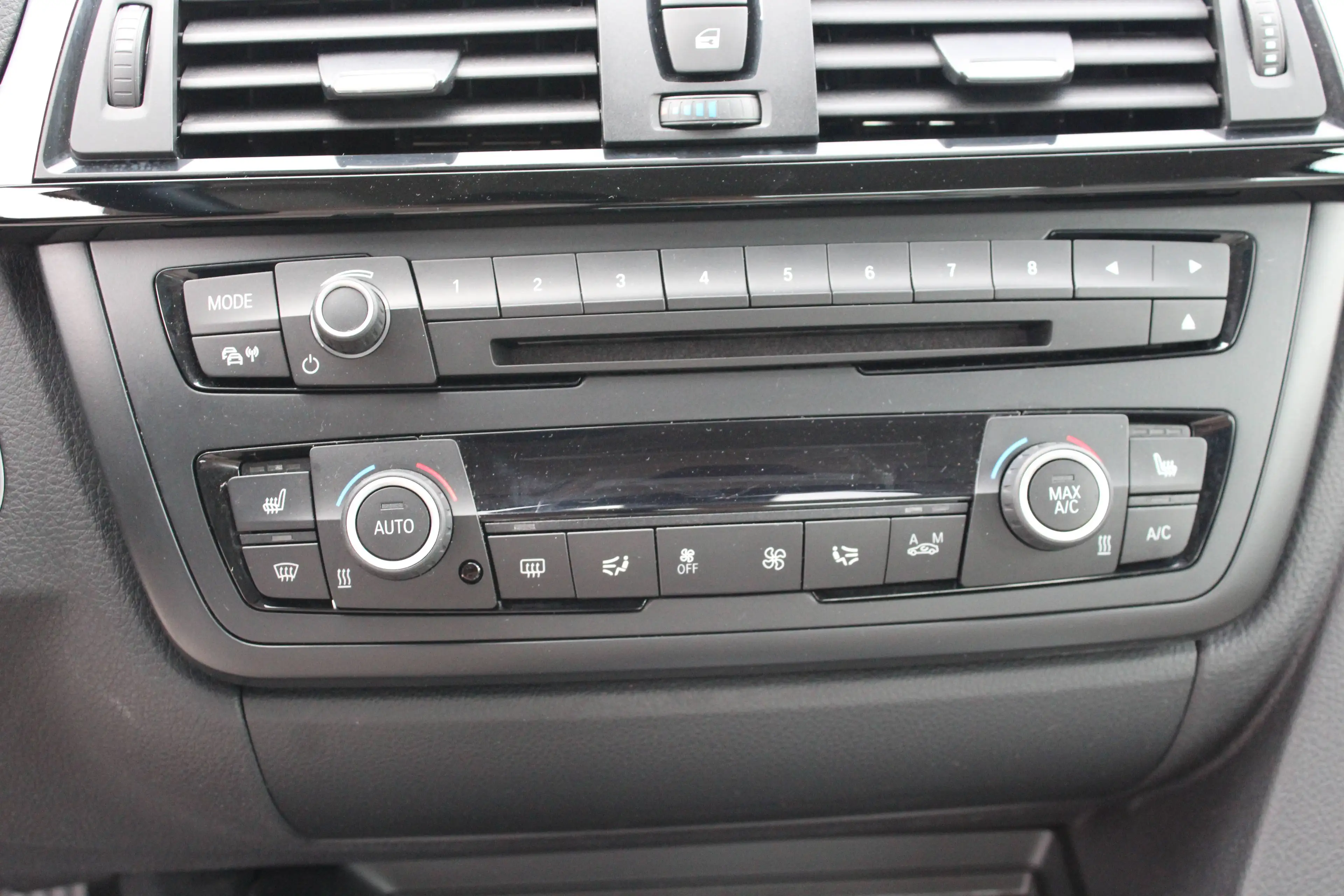 BMW 420 420 d Advantage — photo 14