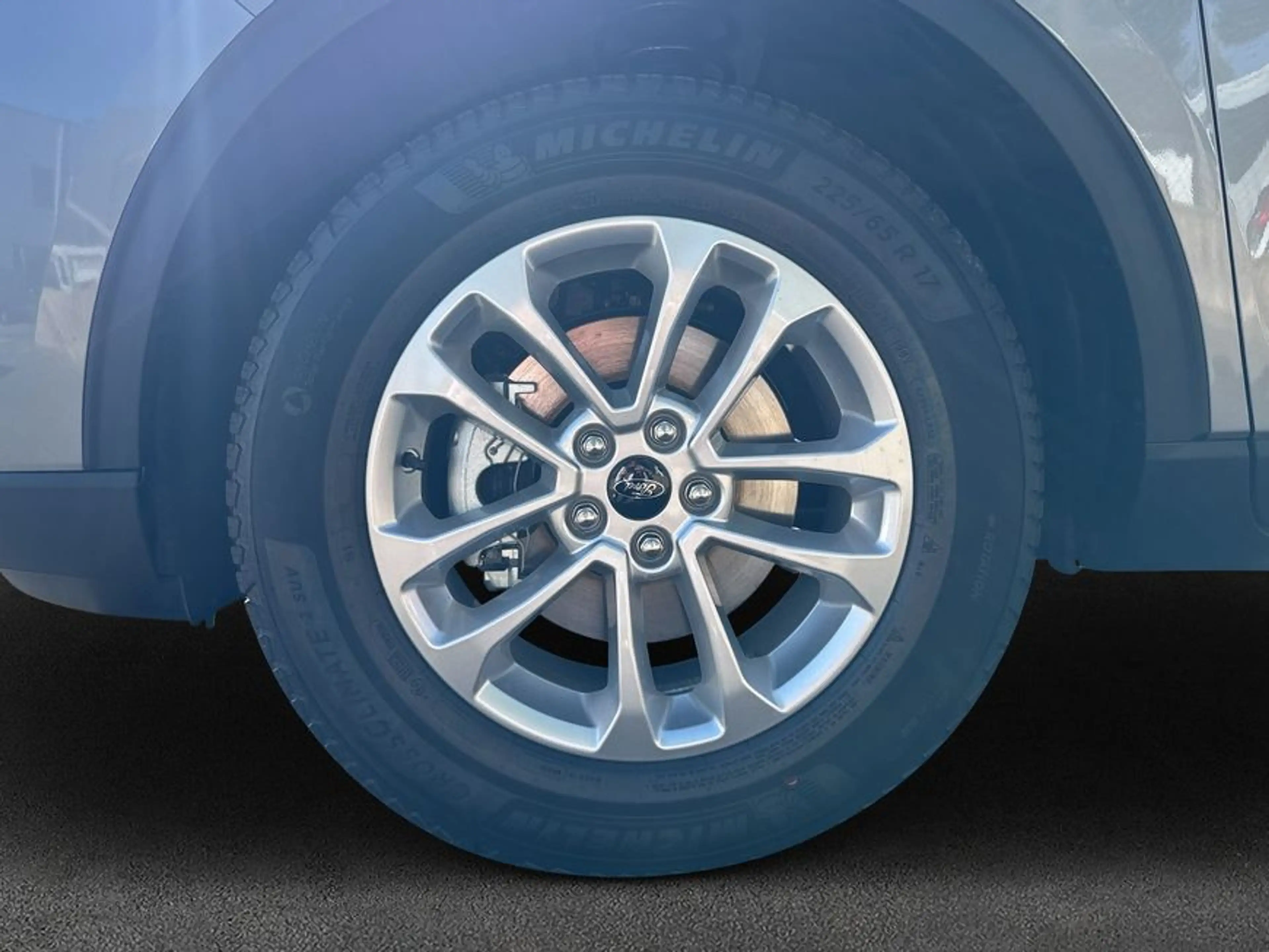 Ford Kuga 2.5 FHEV 182PS 4x4 TITANIUM AHZV GJR — photo 7