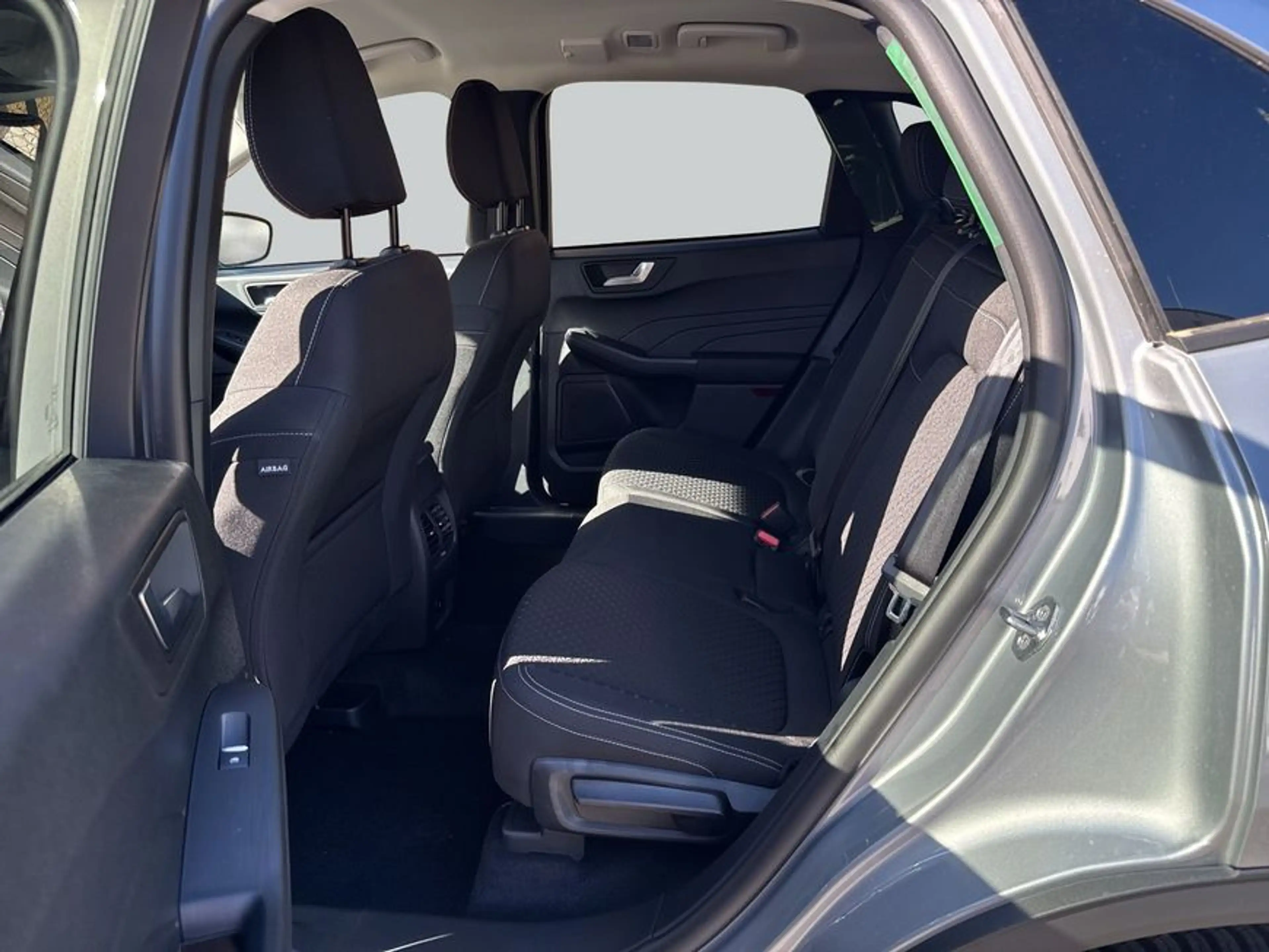 Ford Kuga 2.5 FHEV 182PS 4x4 TITANIUM AHZV GJR — photo 11