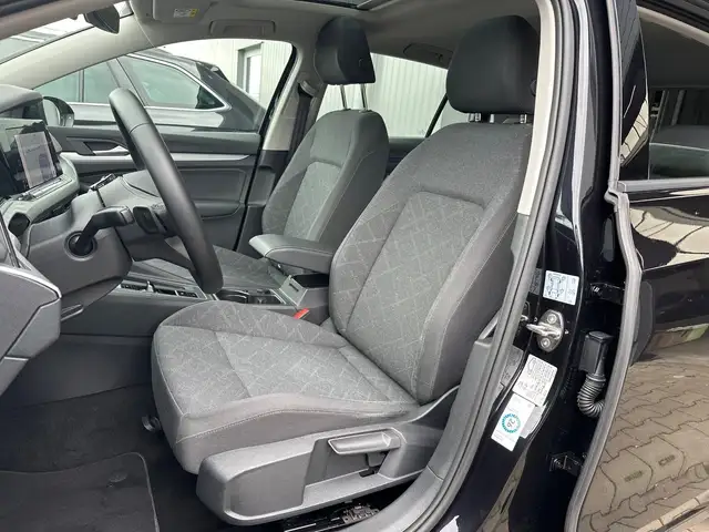 Volkswagen Golf view 10