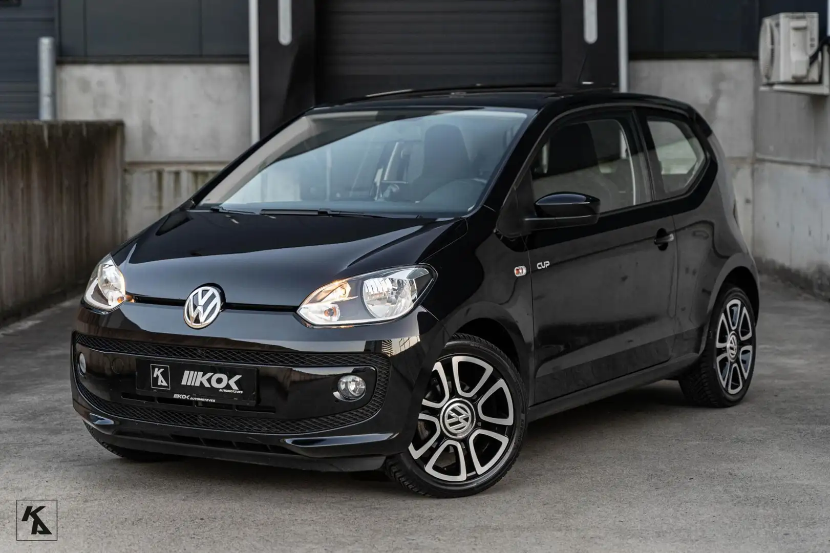 Volkswagen up! 1.0 2014 | CUP Up! | Pano | Lage KM Zwart - 1