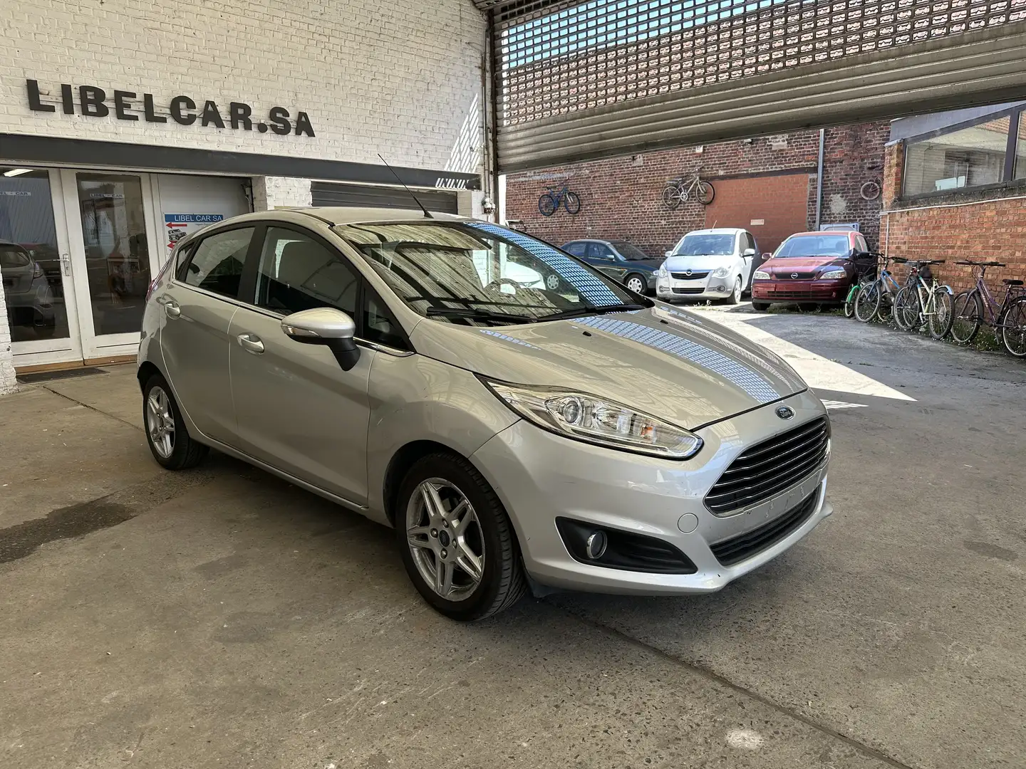 Ford Fiesta Fiesta 1.5 TDCi Trend 1er propriétaire + Carnet Grijs - 2