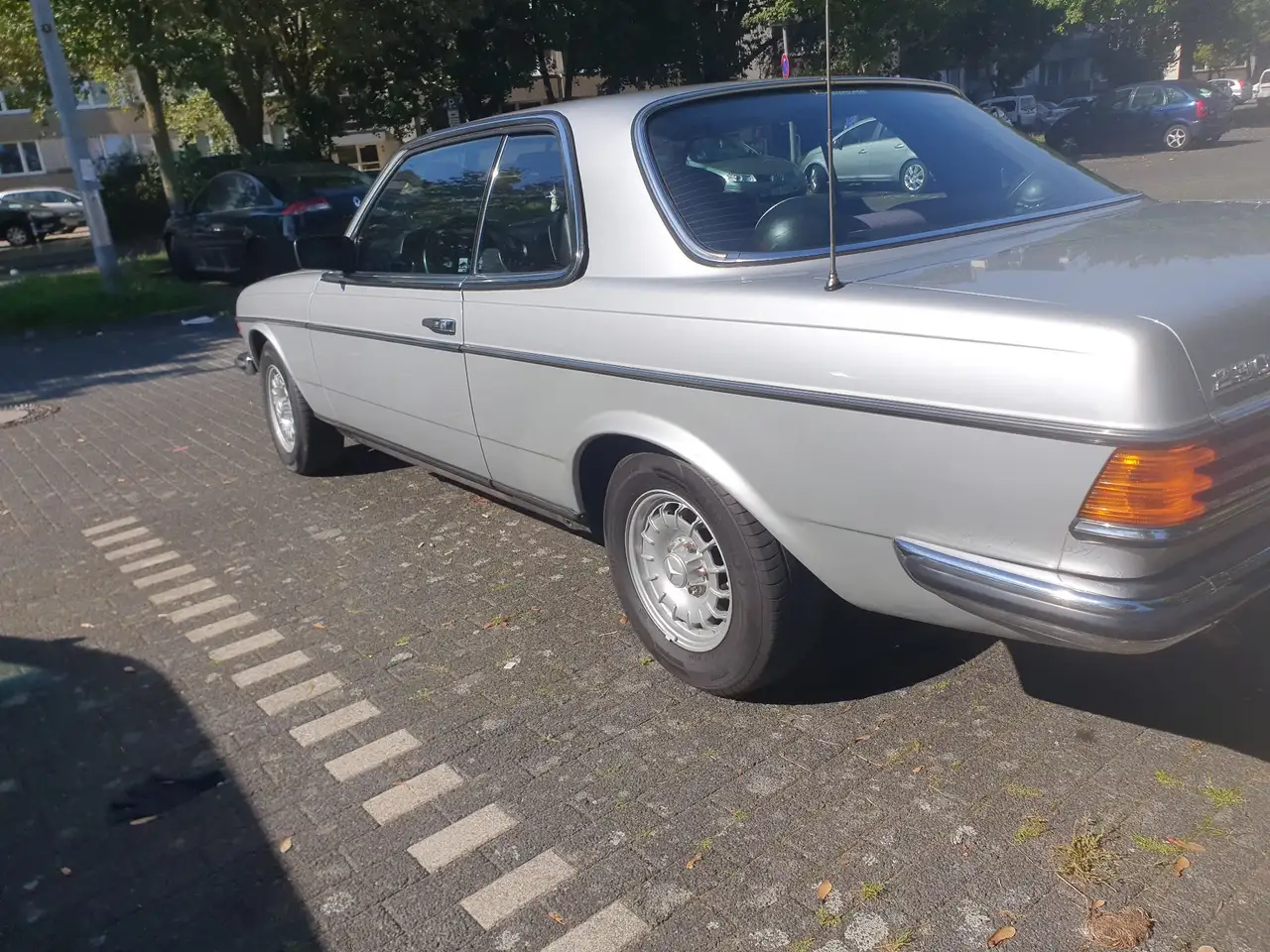 Mercedes-Benz 230 Wurzelholz Ausstattung H Kenz:, foto 4