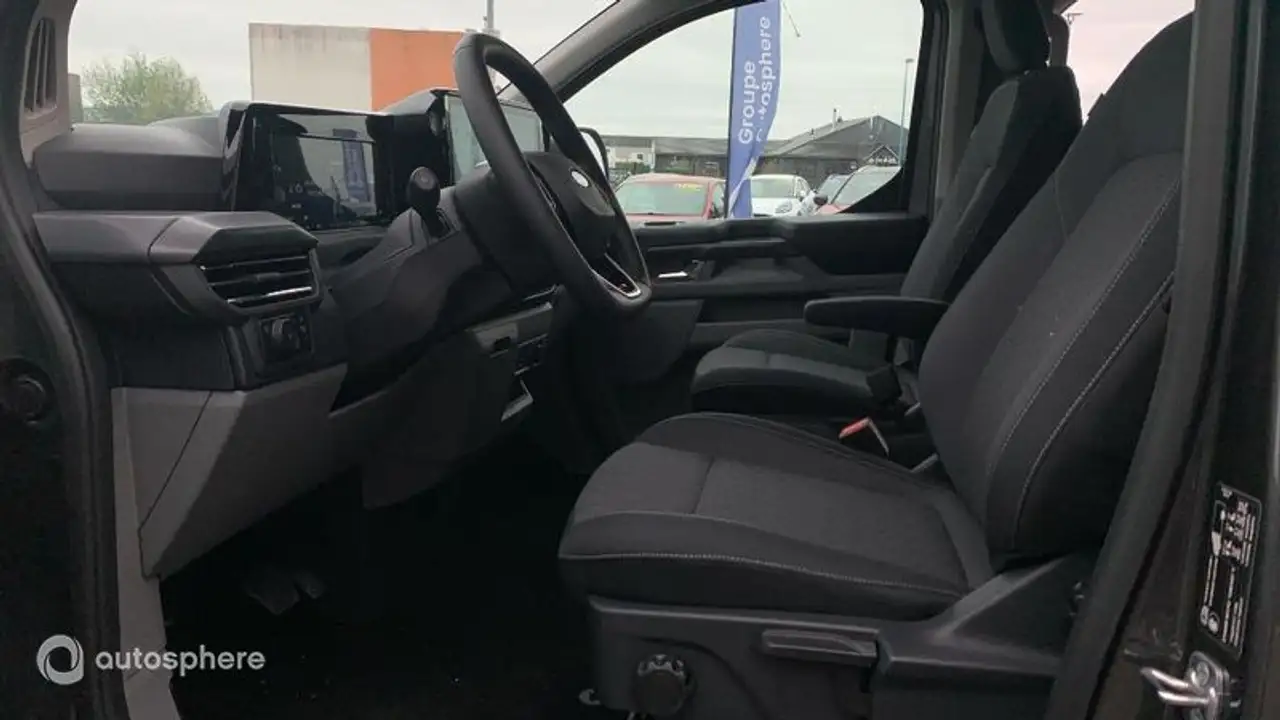 Ford Tourneo Custom 2026 — фото 12