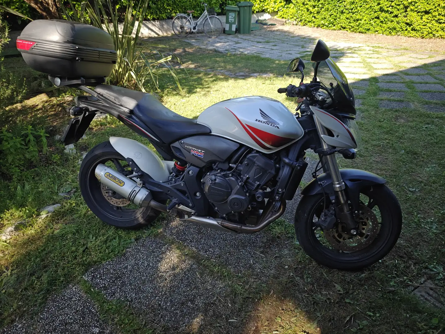 Honda Hornet Bílá - 1