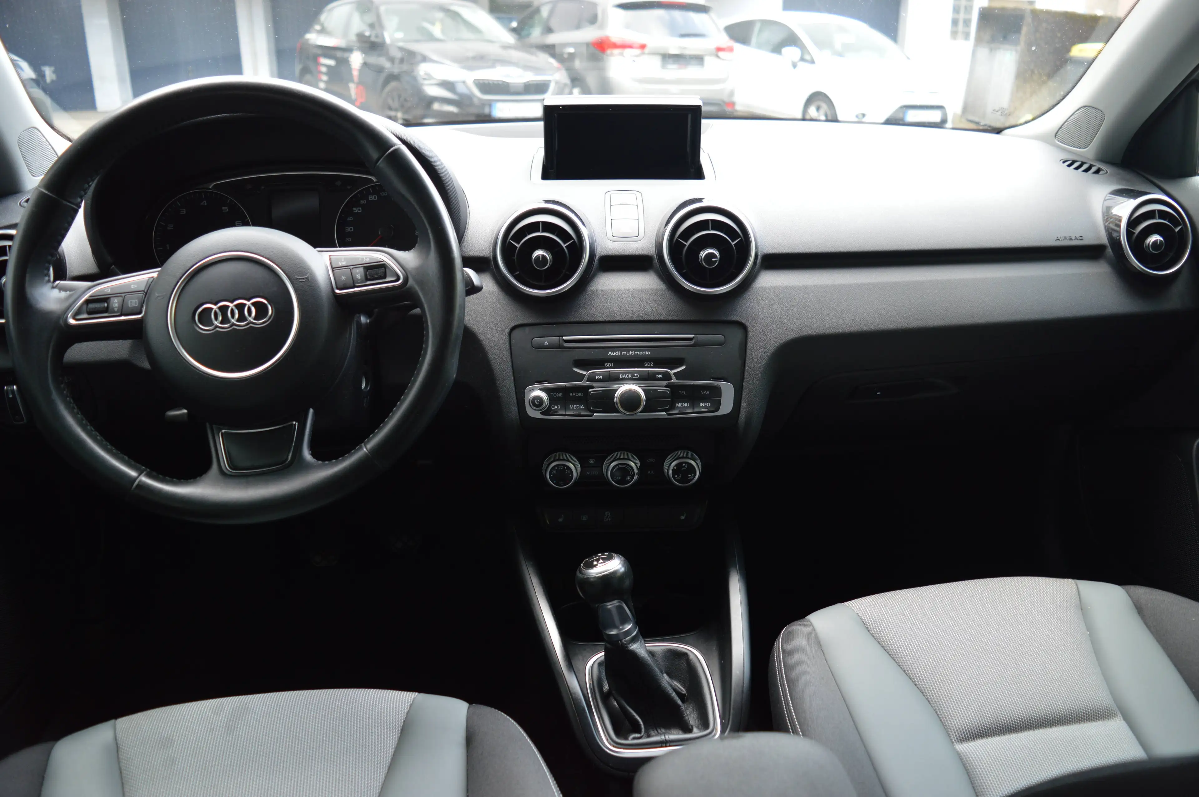 Audi A1 A1 Sportback 1.0 TFSI ultra Sportback sport*PDC*Sitzheizung* — photo 10