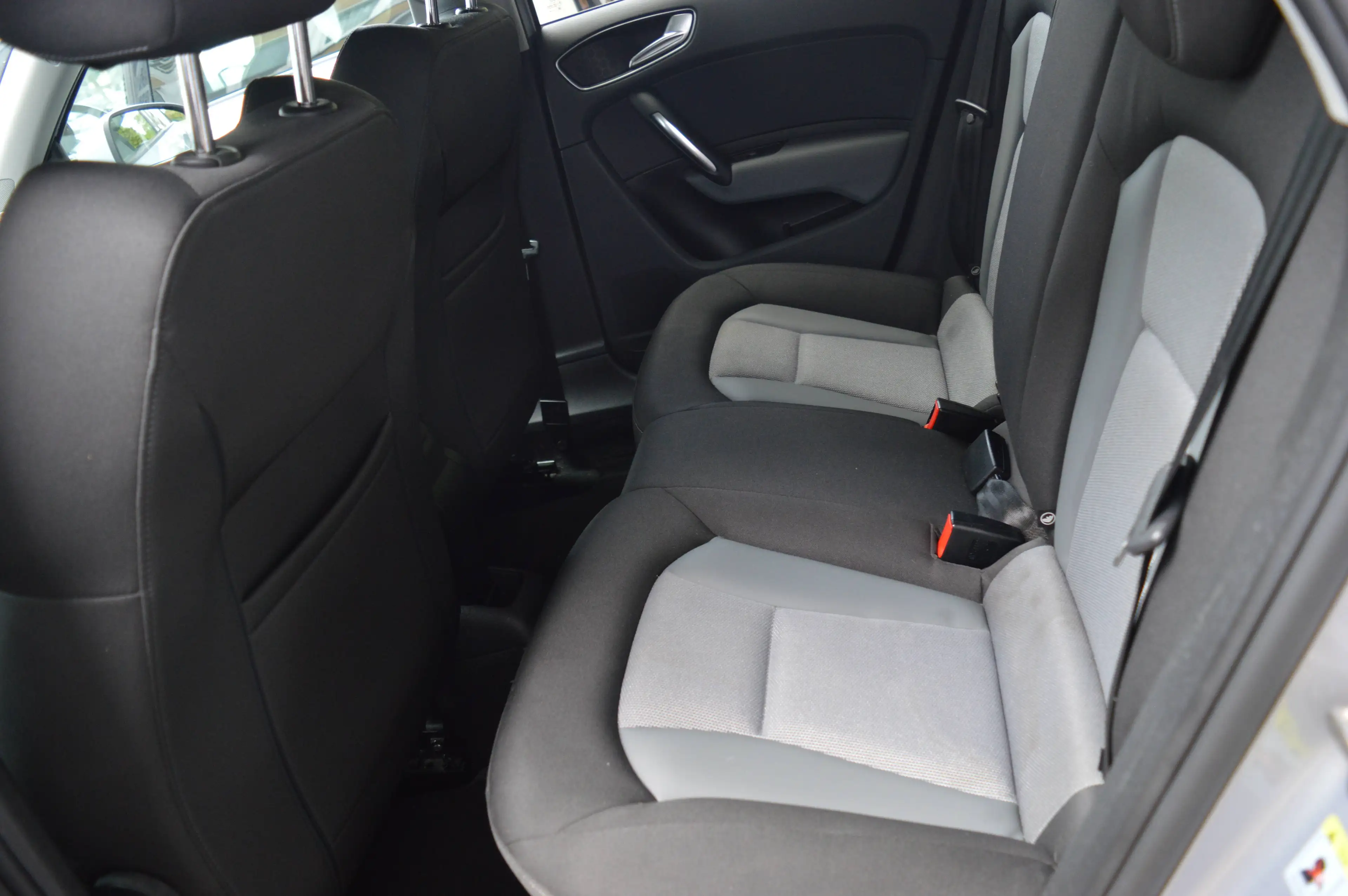 Audi A1 A1 Sportback 1.0 TFSI ultra Sportback sport*PDC*Sitzheizung* — photo 12