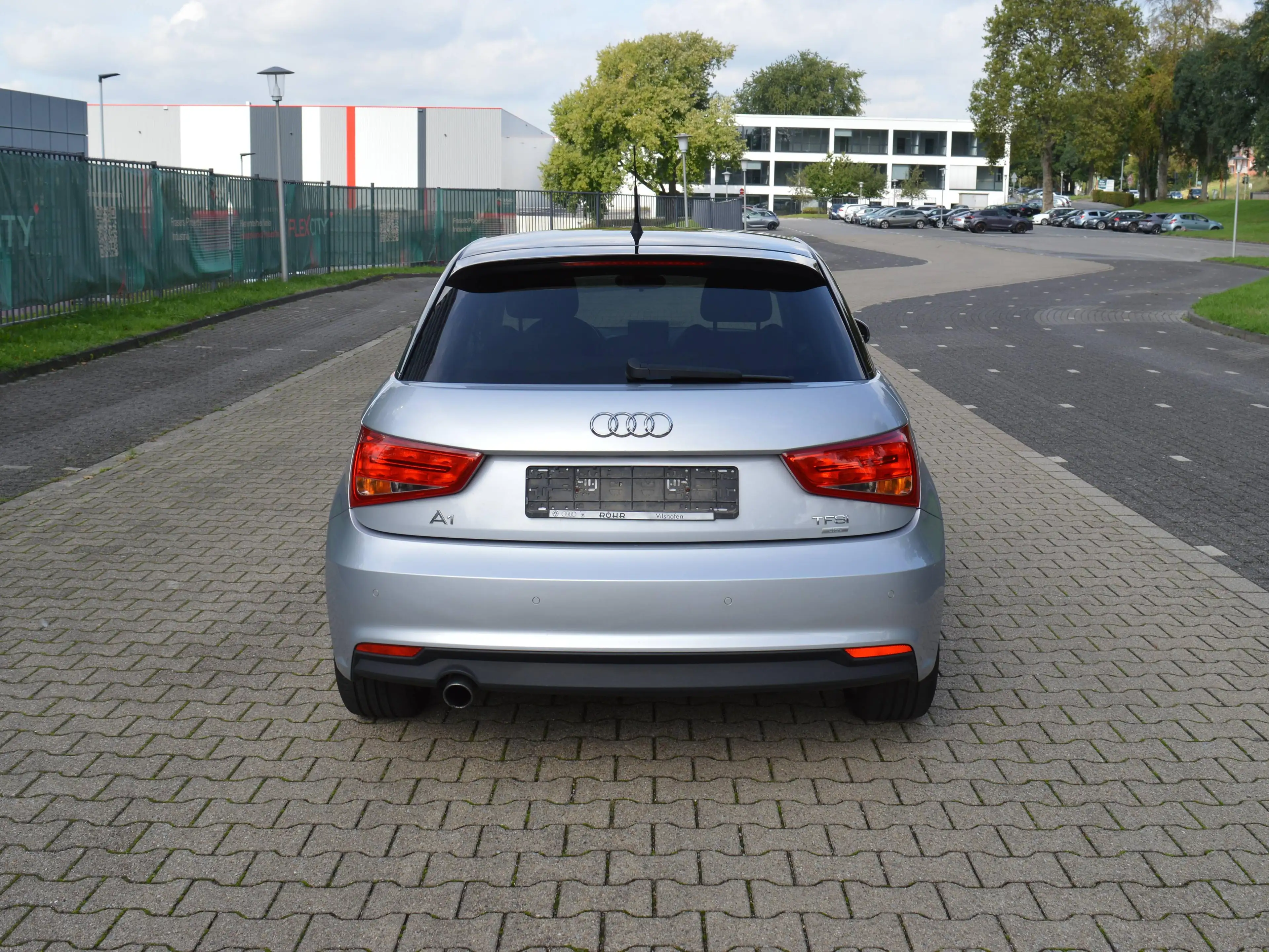 Audi A1 A1 Sportback 1.0 TFSI ultra Sportback sport*PDC*Sitzheizung* — photo 9