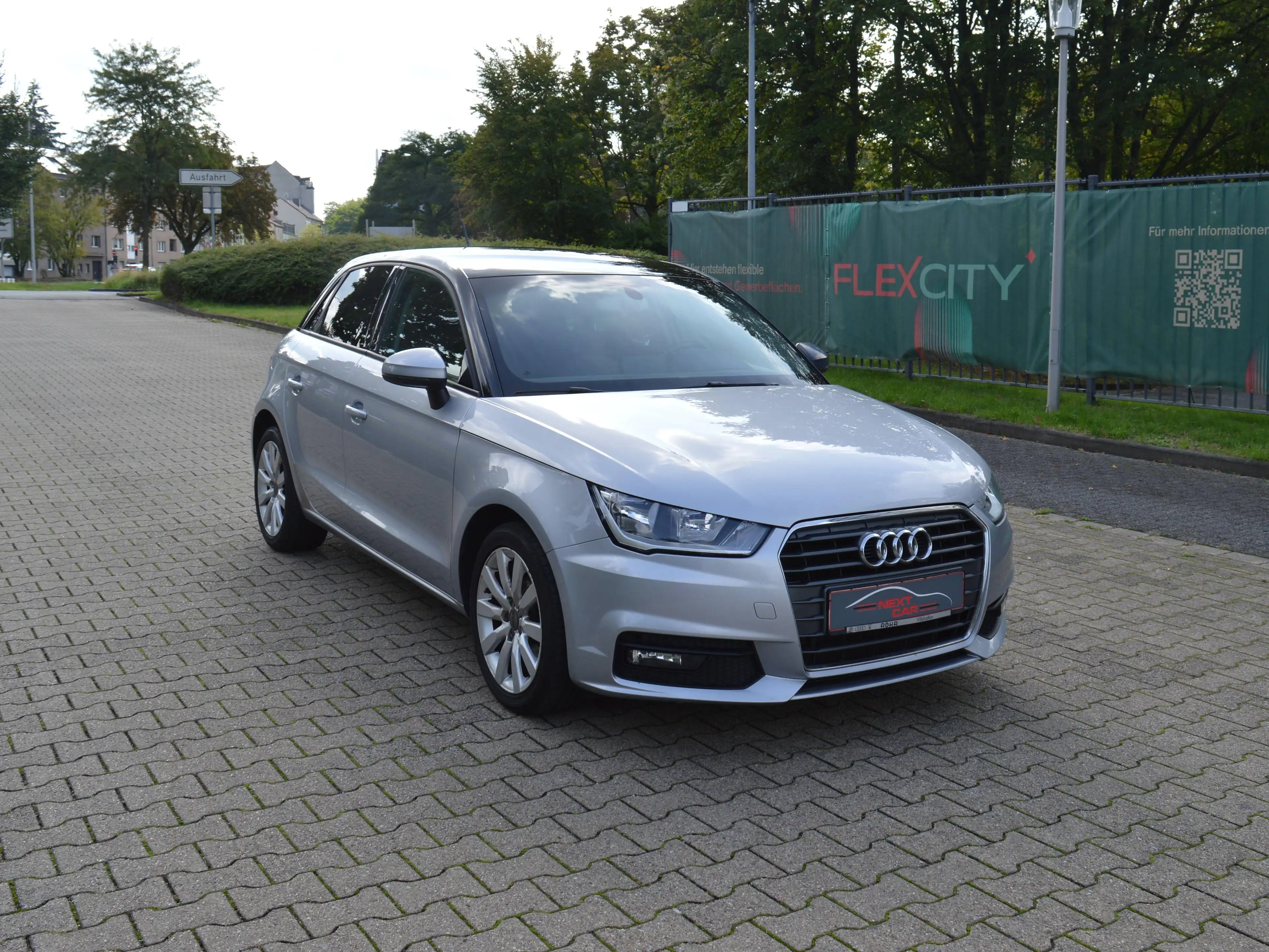 Audi A1 A1 Sportback 1.0 TFSI ultra Sportback sport*PDC*Sitzheizung* — photo 3