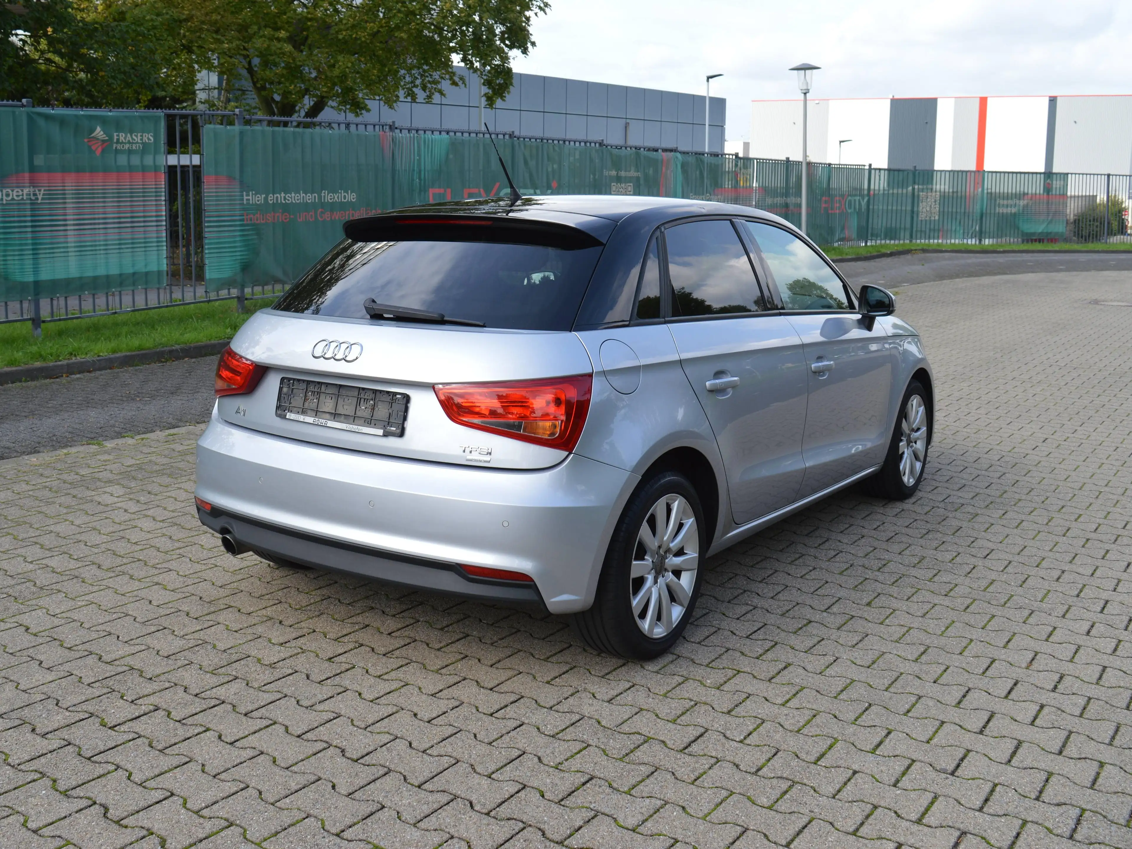 Audi A1 A1 Sportback 1.0 TFSI ultra Sportback sport*PDC*Sitzheizung* — photo 8
