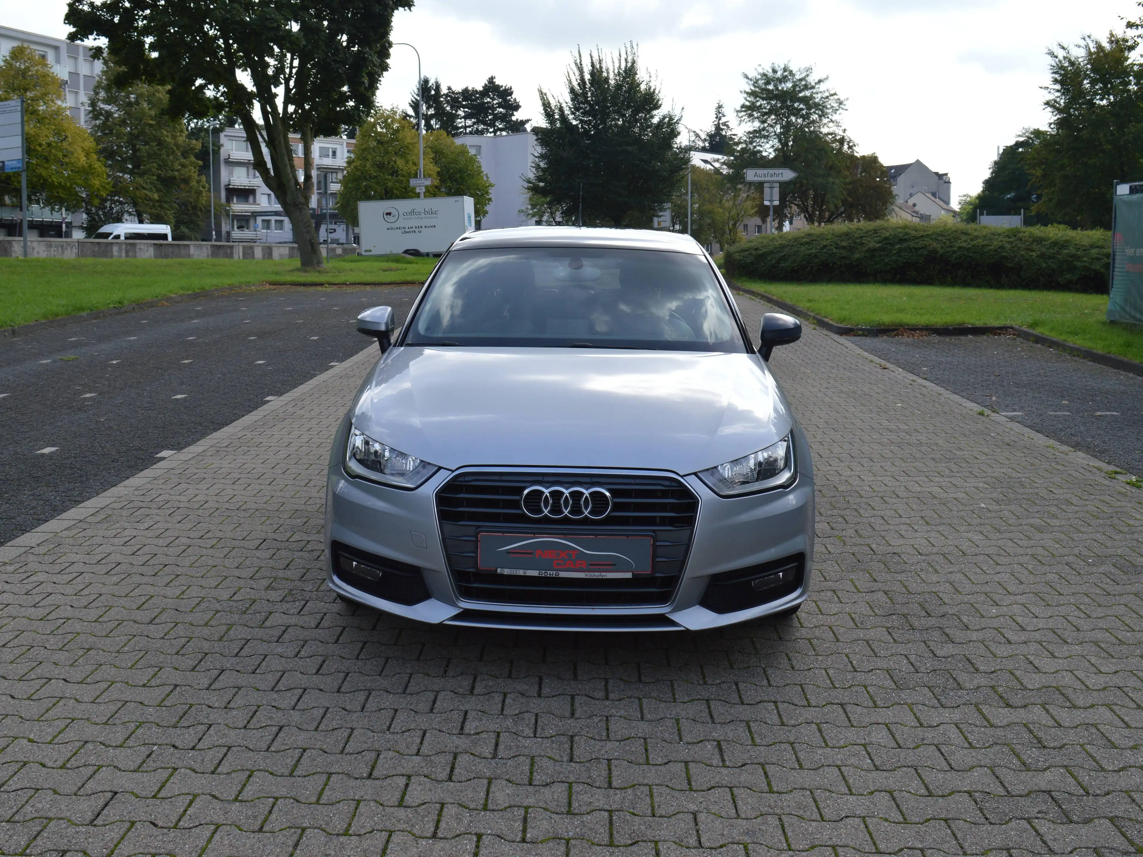 Audi A1 A1 Sportback 1.0 TFSI ultra Sportback sport*PDC*Sitzheizung* — photo 2