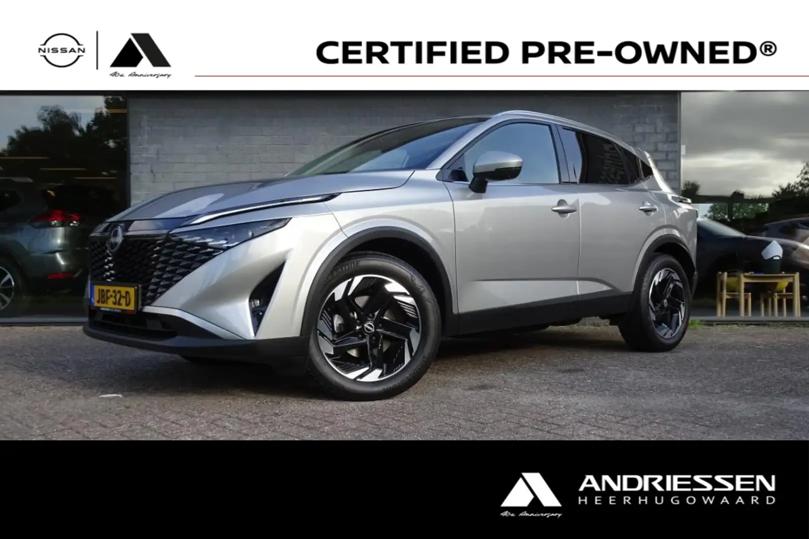 Nissan Qashqai 1.3 Mild-Hybrid 158pk Xtronic N-Connecta Grijs - 1