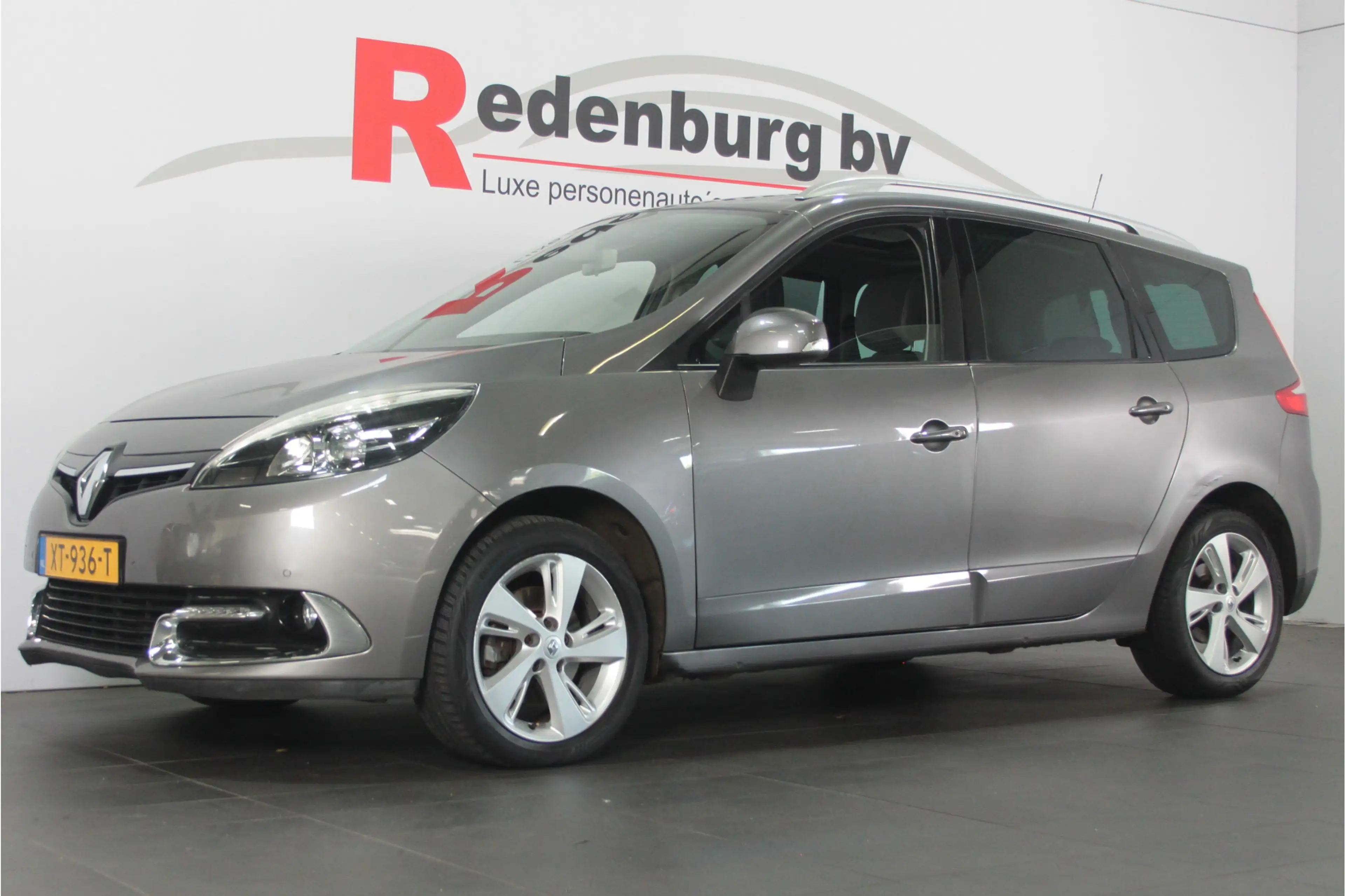 Renault Grand Scenic 1.2 TCe Bose - Navi / Pdc / Bluetooth