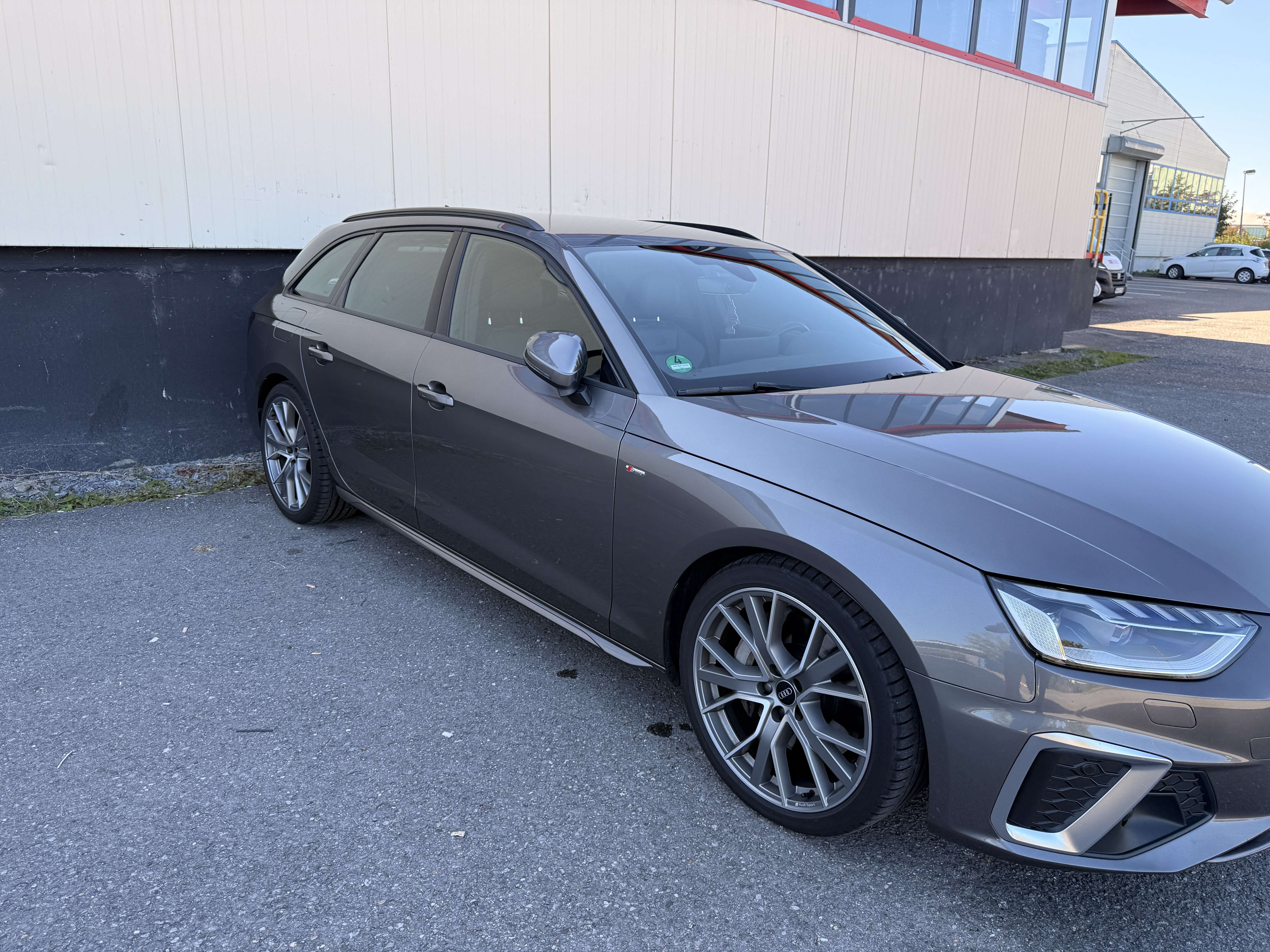 Second hand Audi A4 3.0