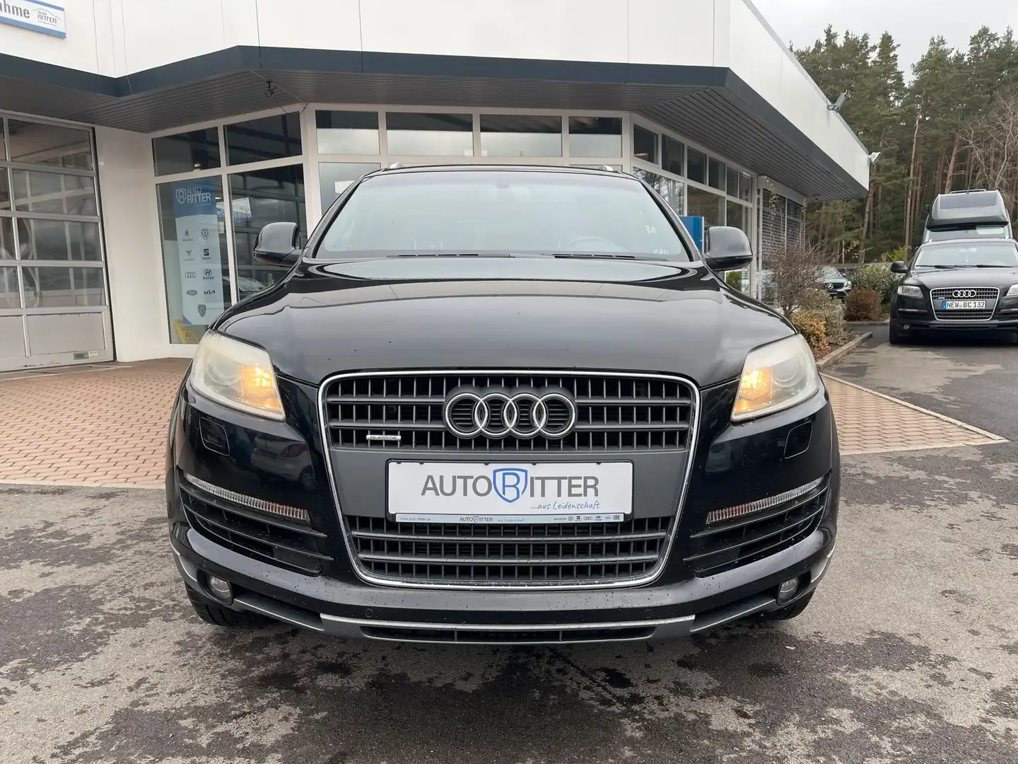 Audi Q7 4.2 FSI Bose+SHZ+Xenon+AHK+Standhzg+Leder Schwarz - 2