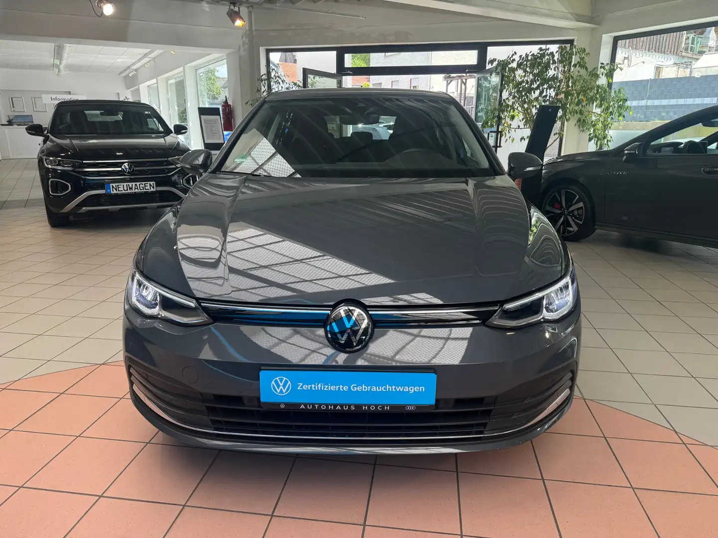 Volkswagen Golf VIII 1.5 TSI Move+ACC+LED Navigation+DAB+ Grau - 2
