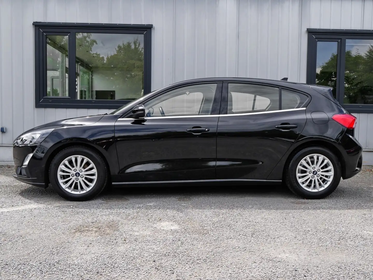 Ford Focus Titanium 1.0 EcoBoost LED+Navi+DAB+AHK Klima Navi Schwarz - 2